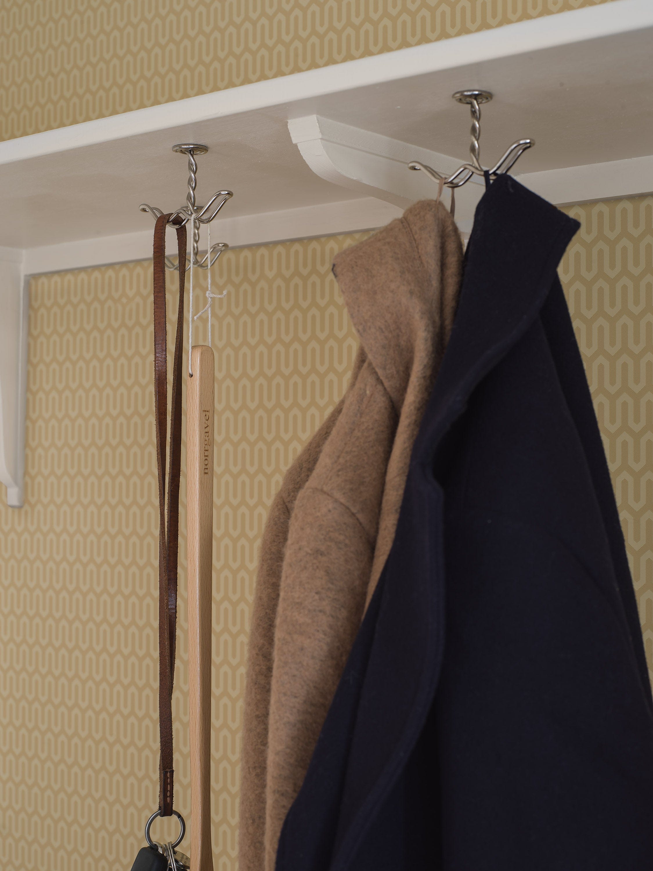 1988_Ypsilon-3_Roomshot_Hallway.jpg