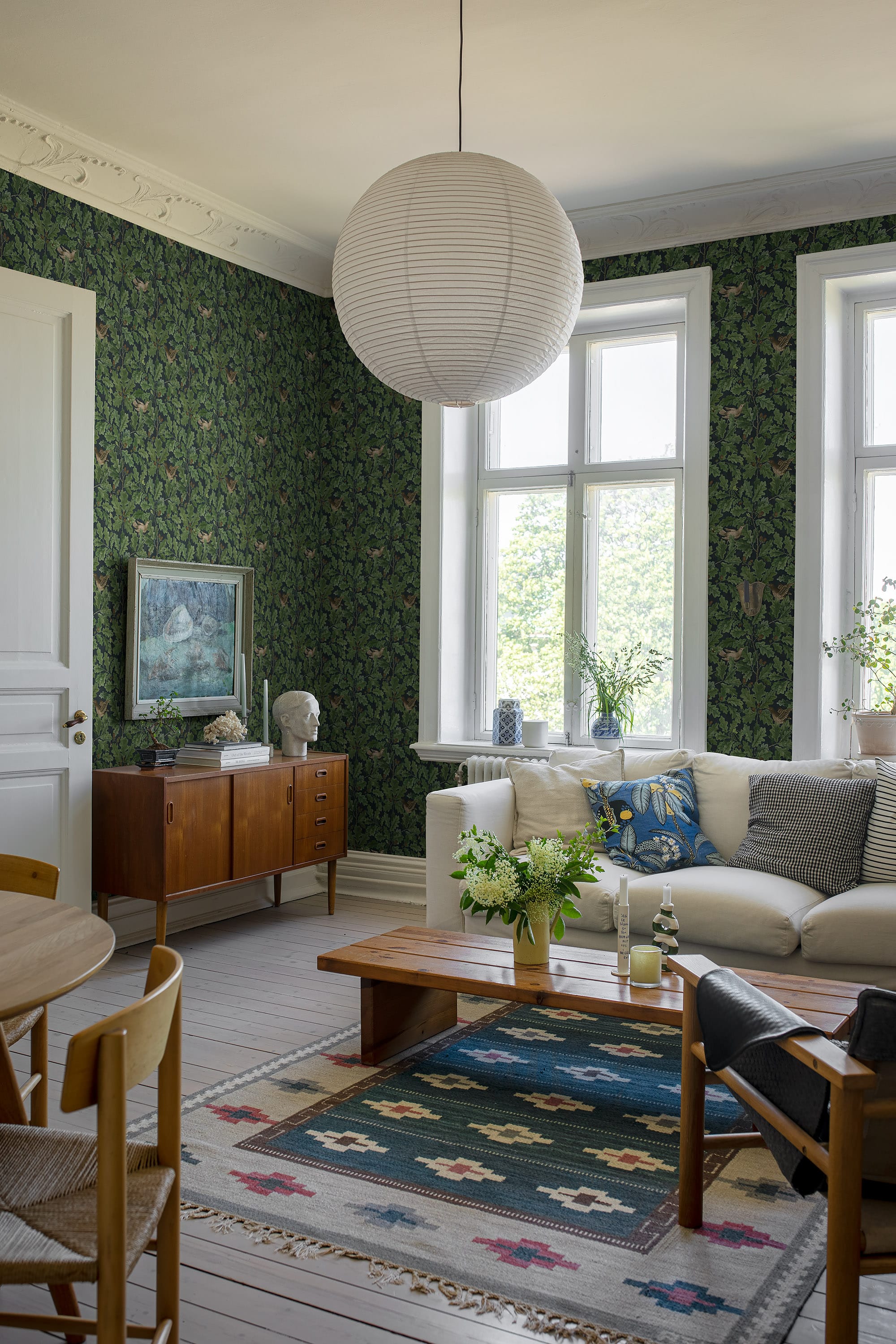 2050_InTheOak-1_Roomshot_LivingRoom.jpg