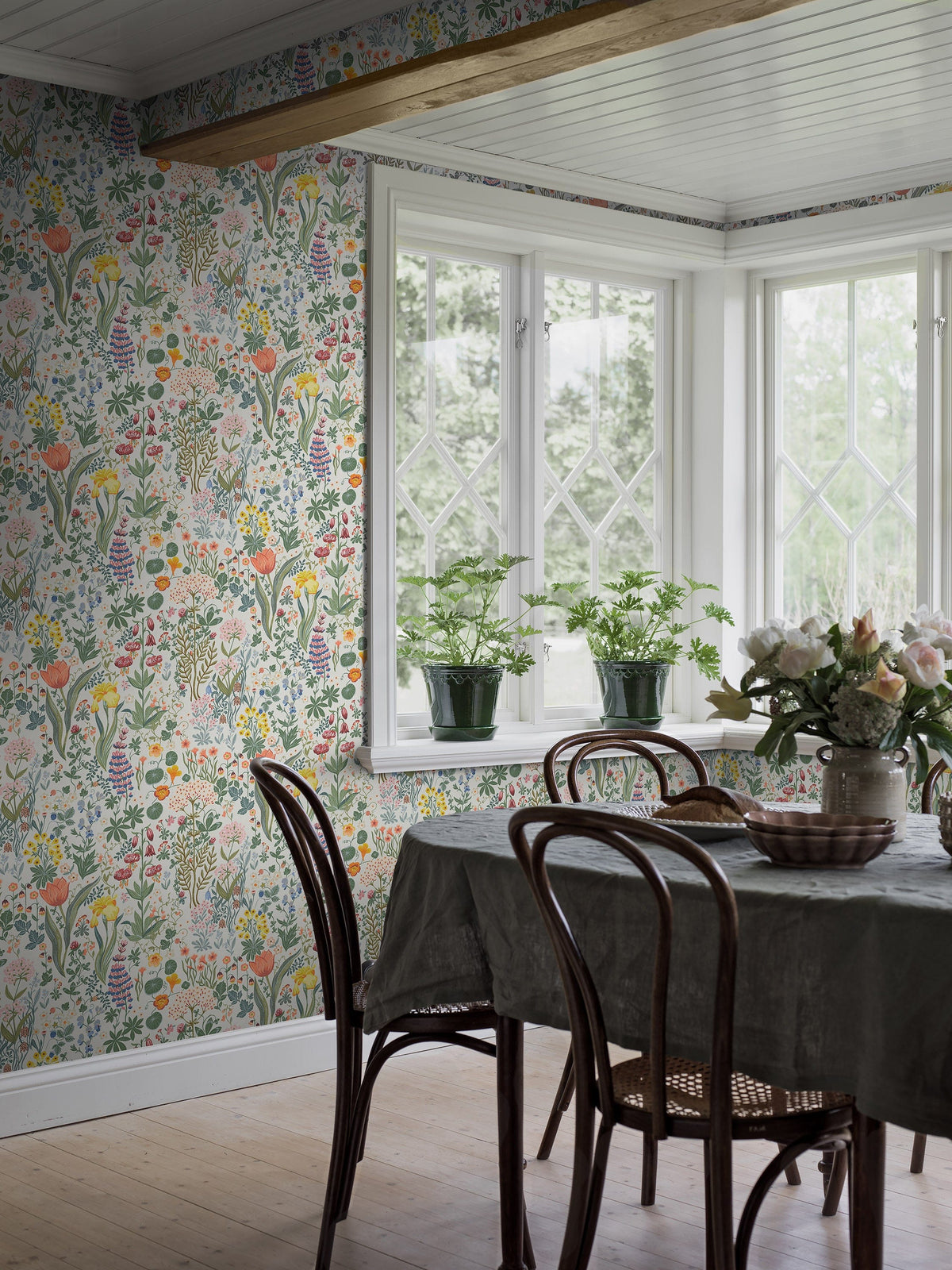 2053_Blomsterhav-2_Roomshot_Diningroom.jpg