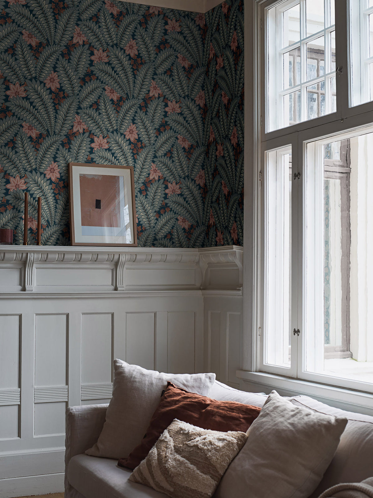 2251_HiddenIvy_Roomshot_Livingroom.jpg
