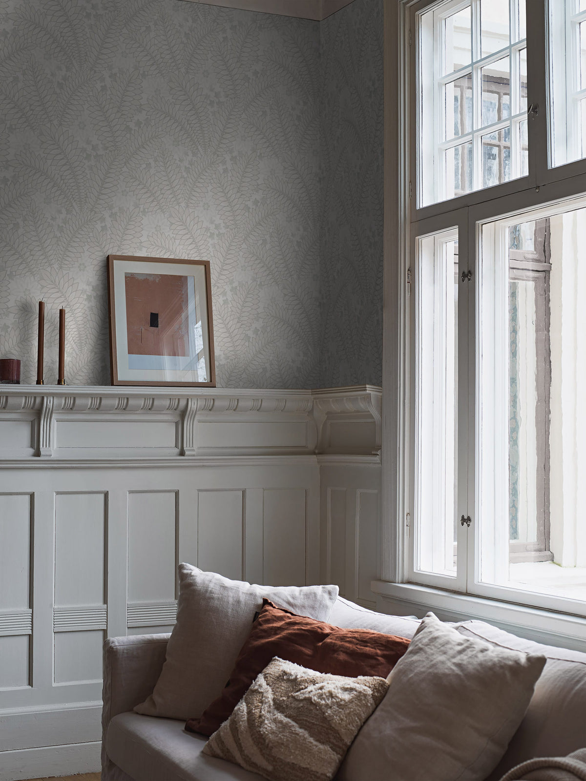 2253_HiddenIvy_Roomshot_Livingroom.jpg
