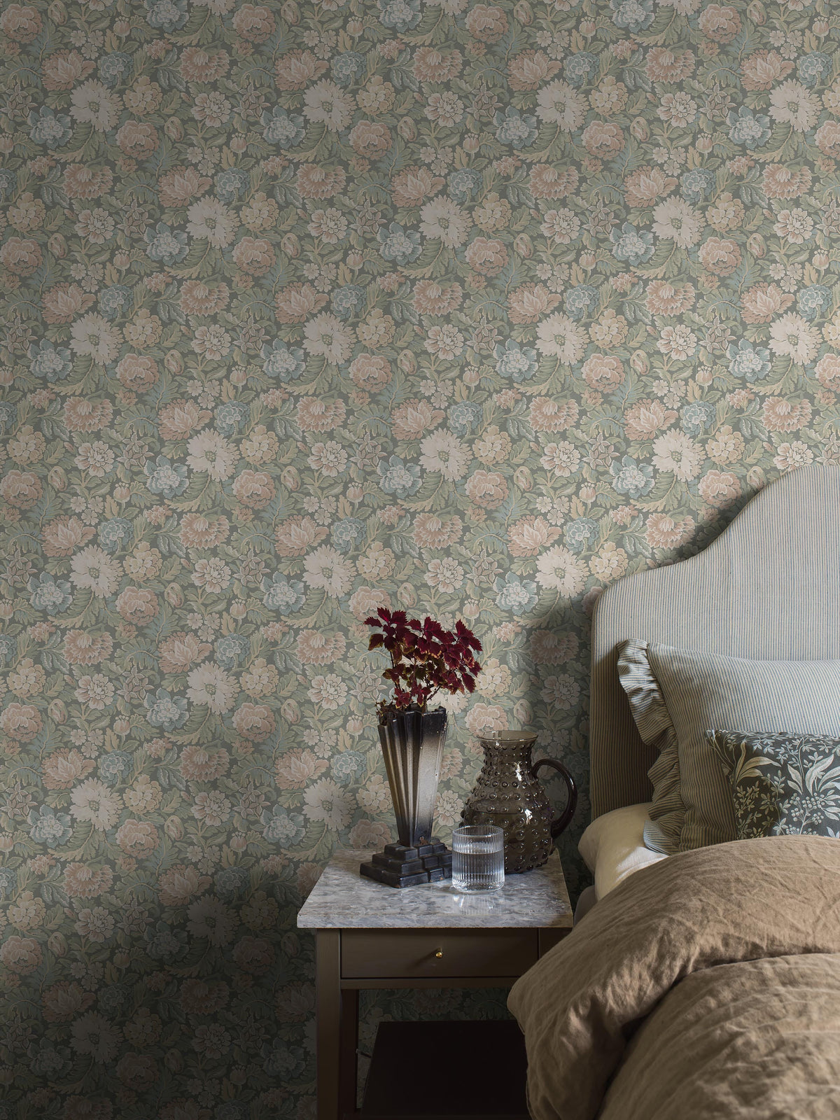 3562_NightingaleGarden_Bedroom_Roomshot.jpg