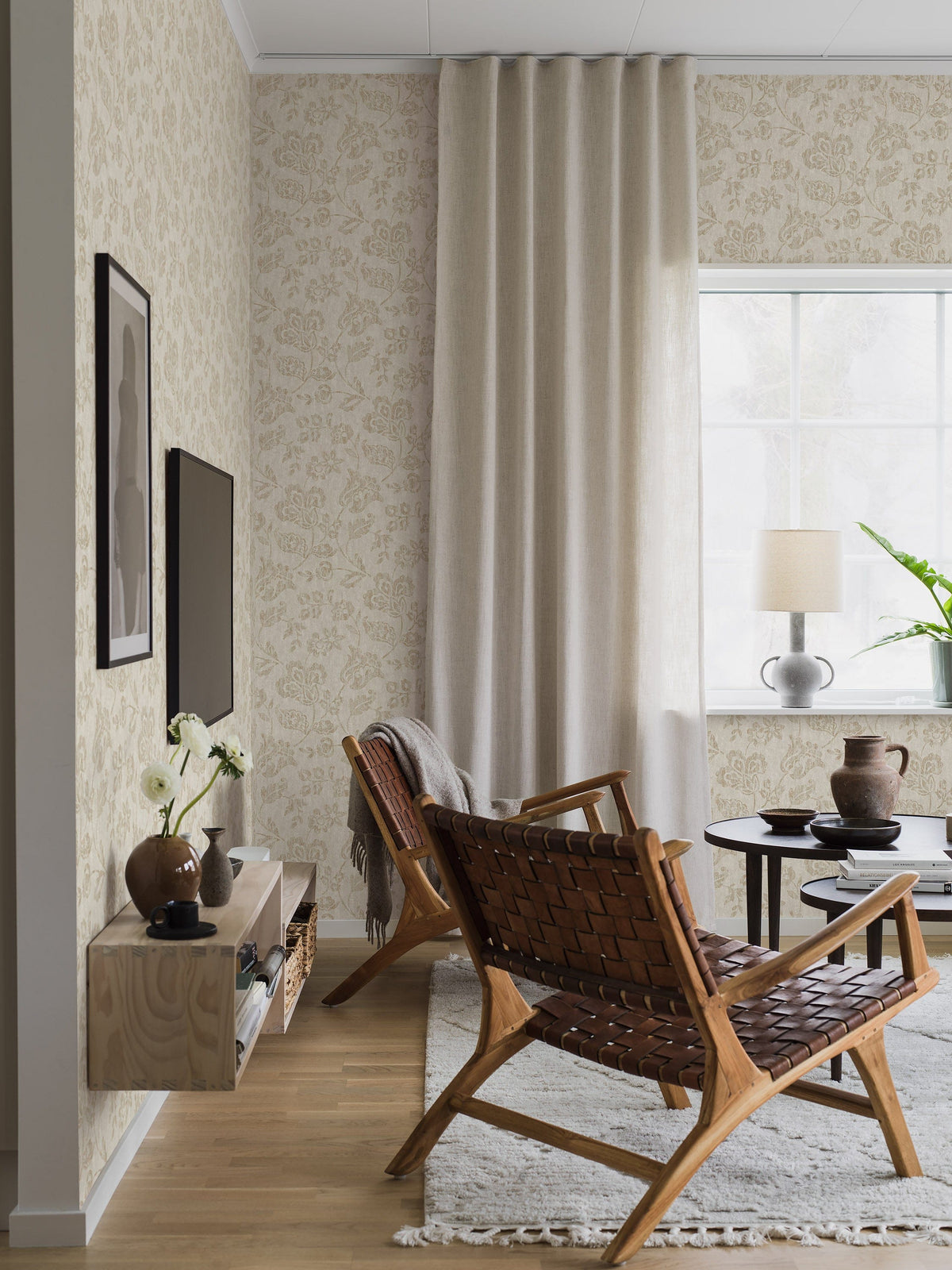 38740_Cornelia-2_Roomshot_Livingroom.jpg