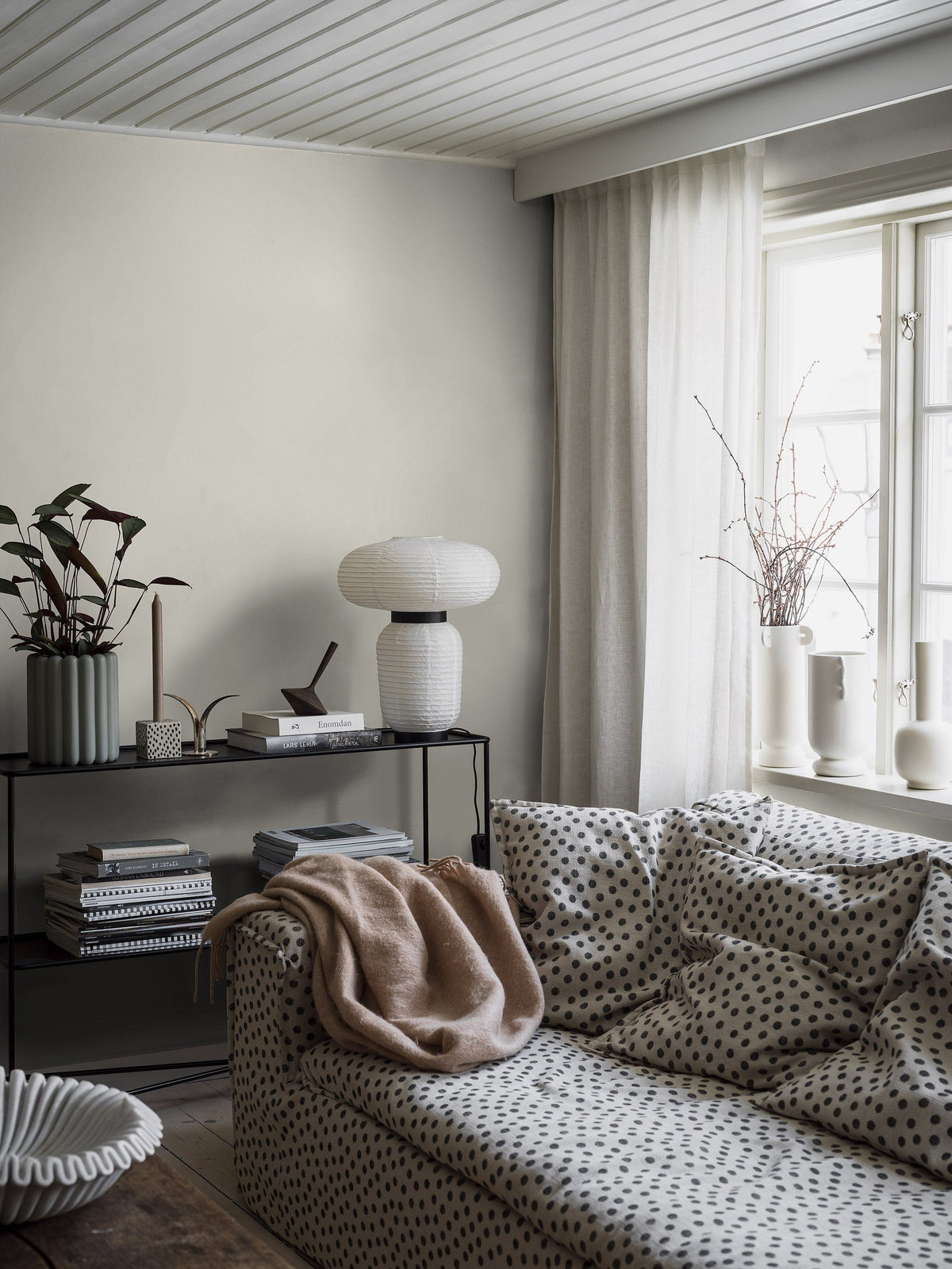 4306_LightLinen_Roomshot_Livingroom.jpg