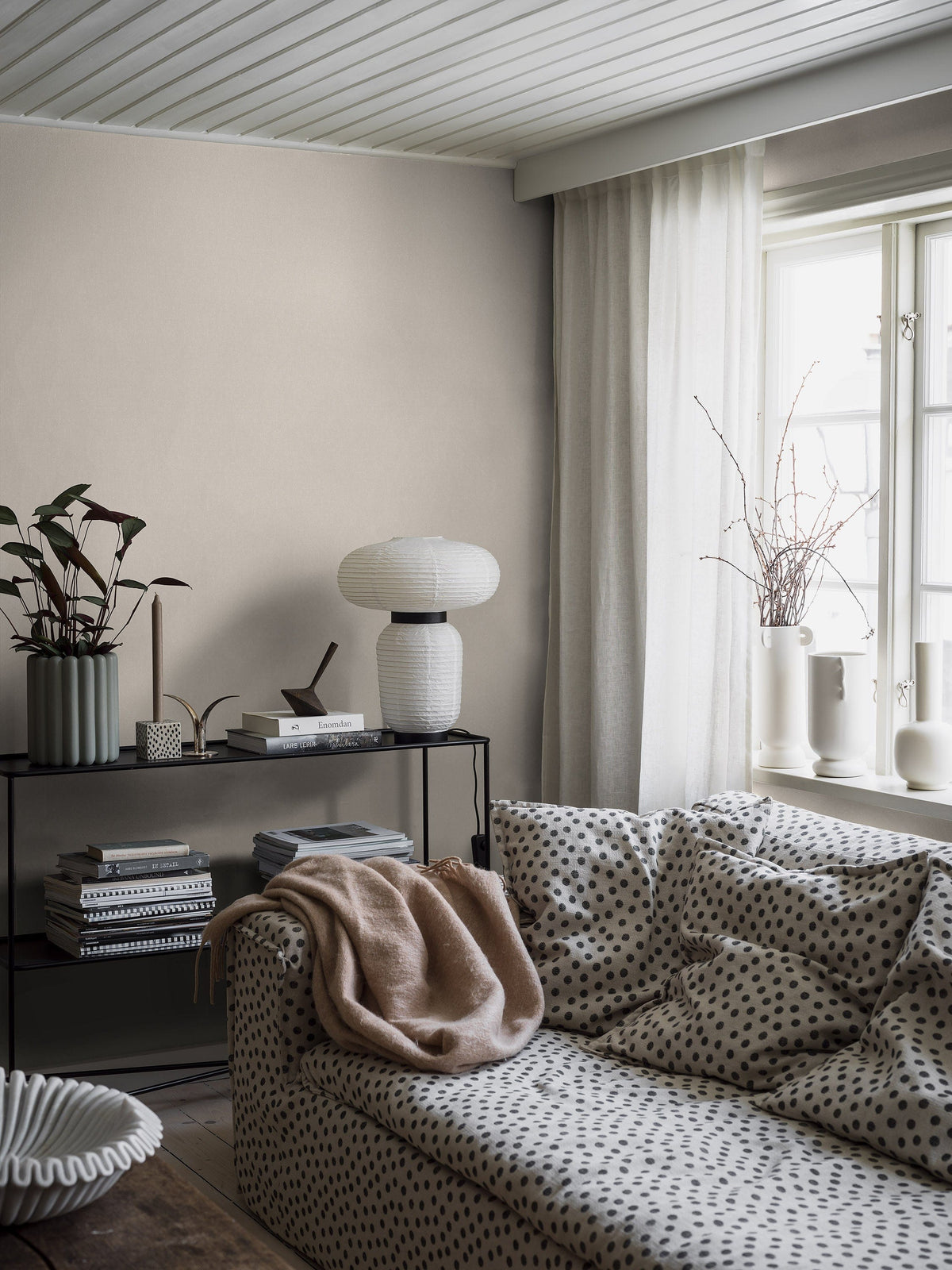 4314_LinenSand_Roomshot_Livingroom.jpg