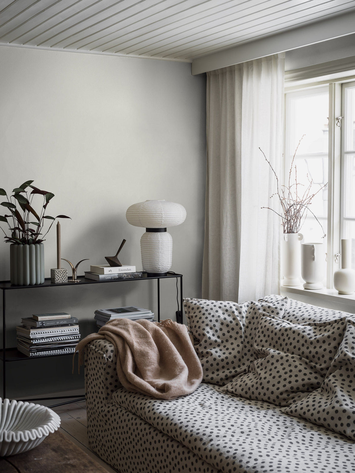 4318_AiryGrey_Roomshot_Livingroom.jpg