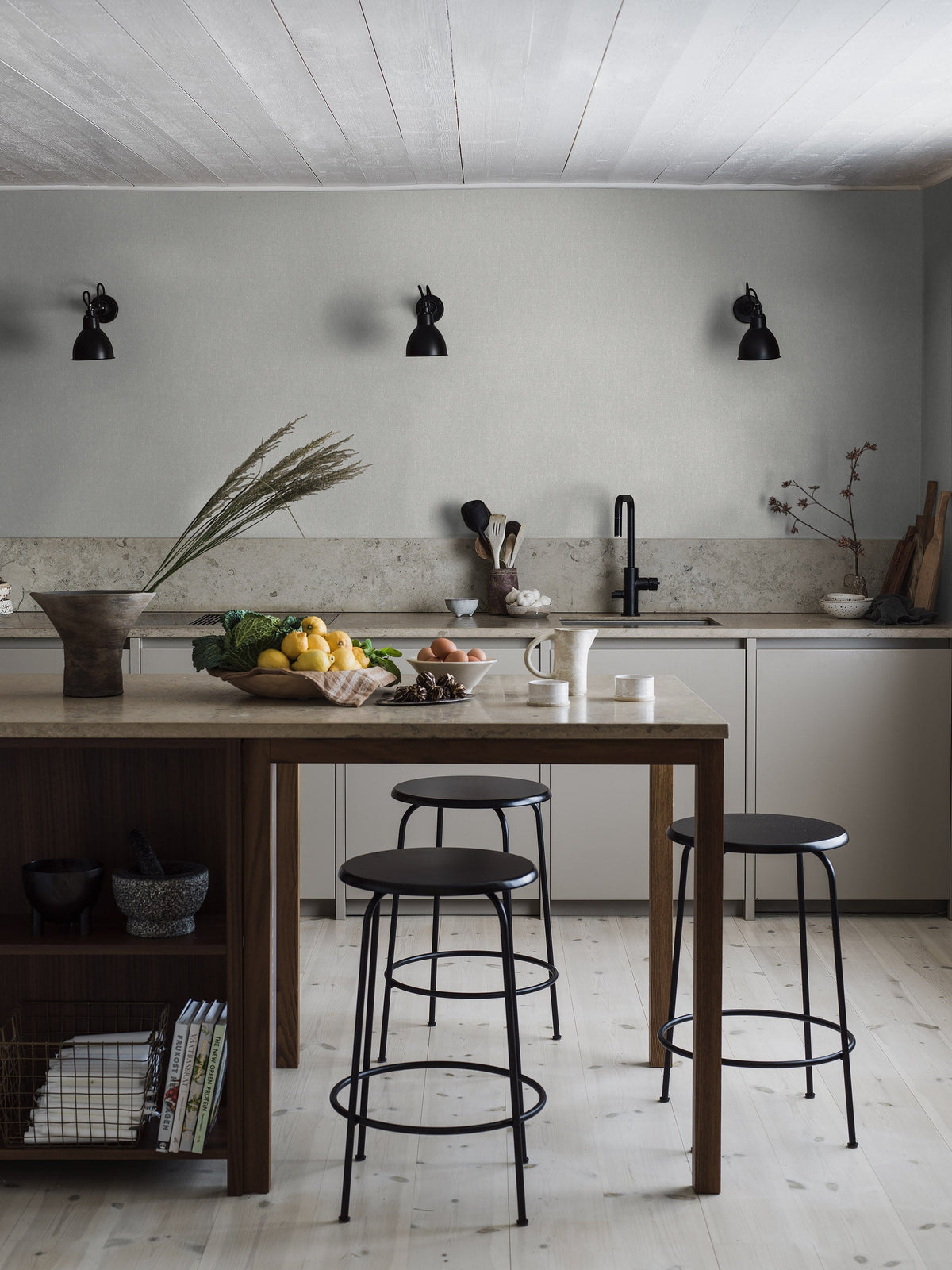 4320_DoveGrey_Roomshot_DiningArea.jpg