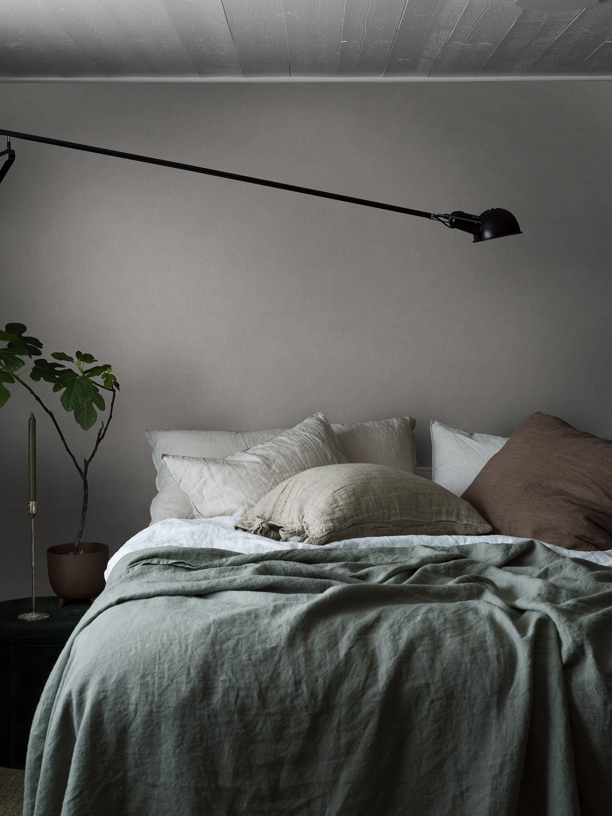 4321_AshGrey_Roomshot.jpg