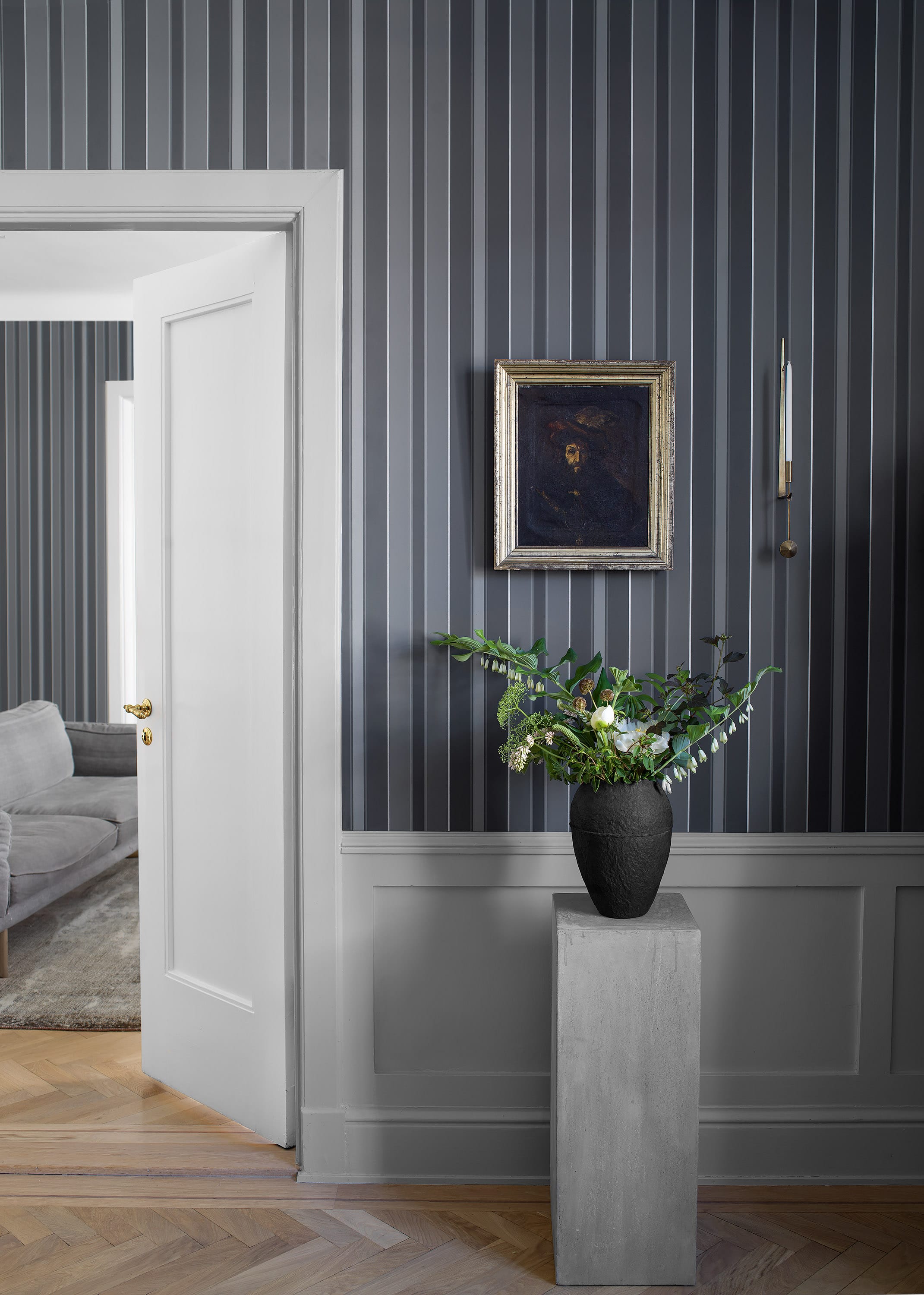 6875_StockholmStripe-2_Roomshot_Hallway.jpg