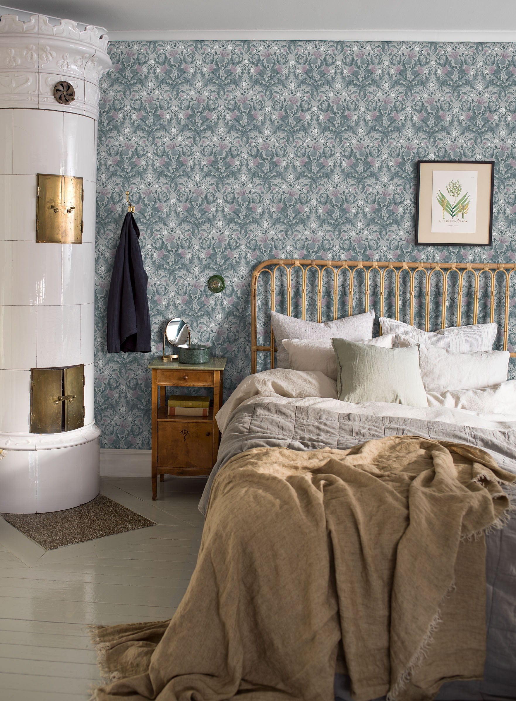 7204_Roomshot_Bedroom.jpg