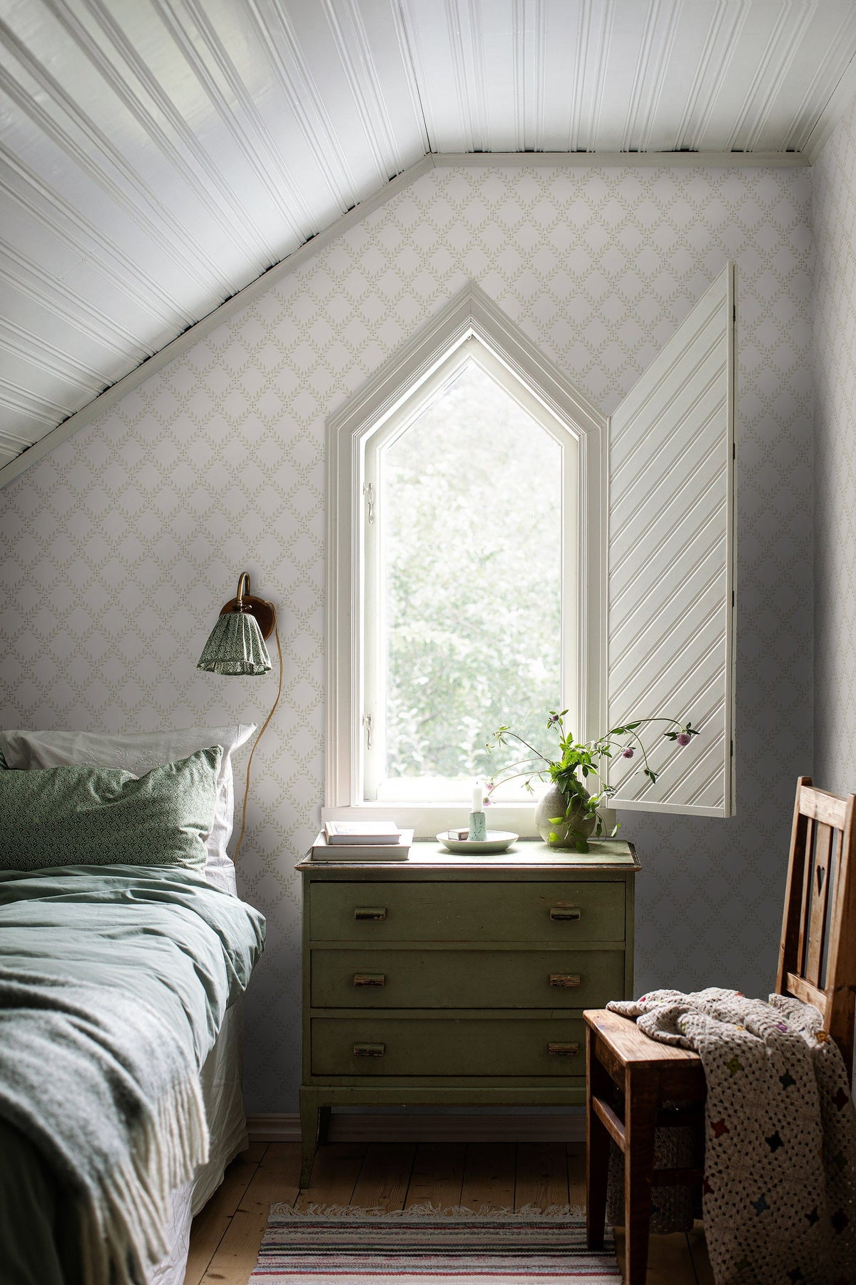 7673_Trellis_Roomshot_Bedroom.jpg