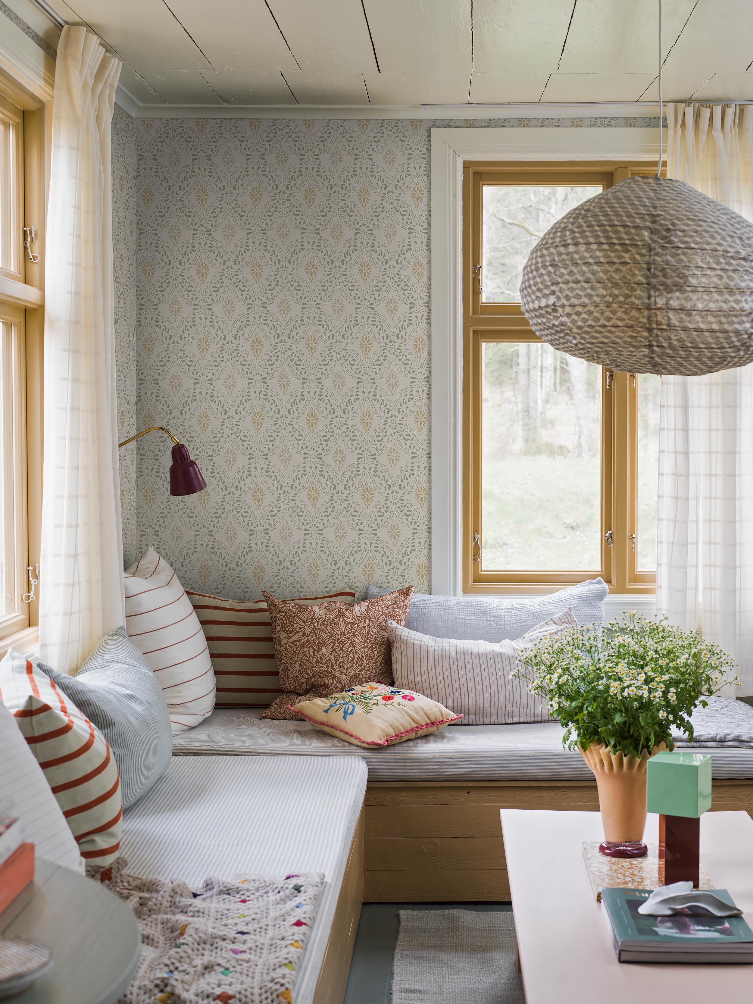 8056_Kvarnholmen_Livingroom_Roomshot.jpg