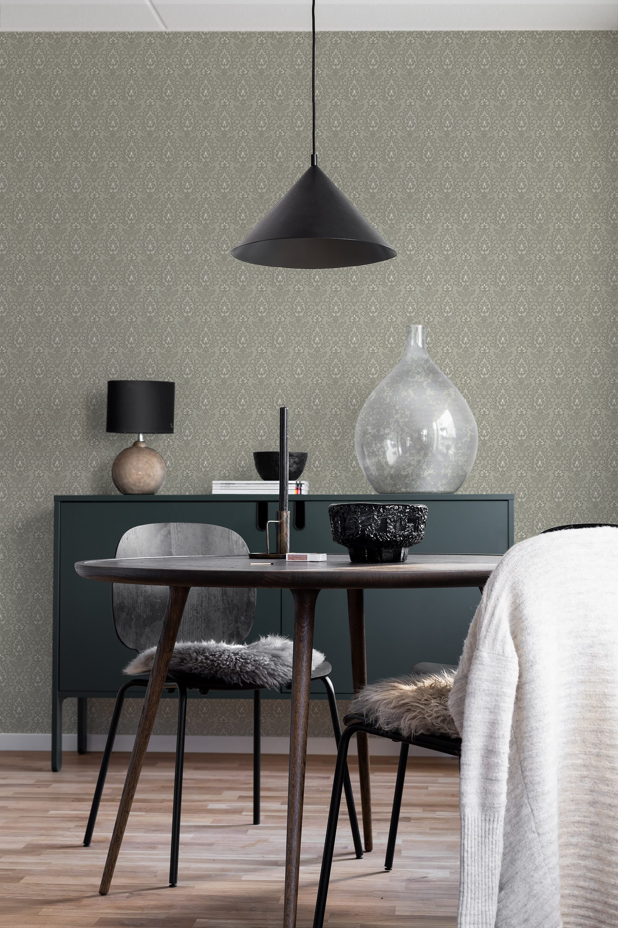 8607_Borosanpapper2021_Roomshot_DiningArea.jpg