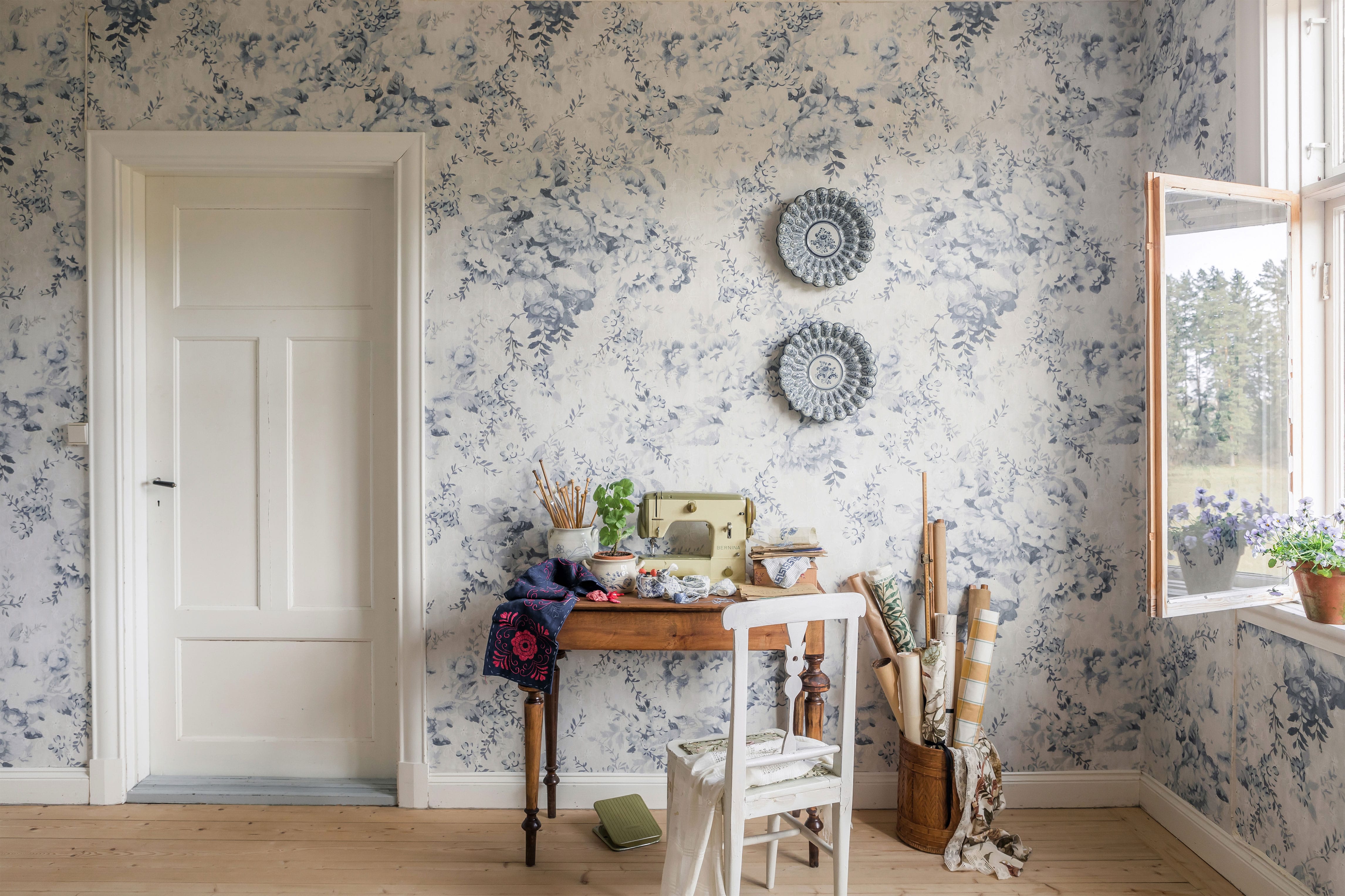 9405w_BlossomMini_Roomshot.jpg