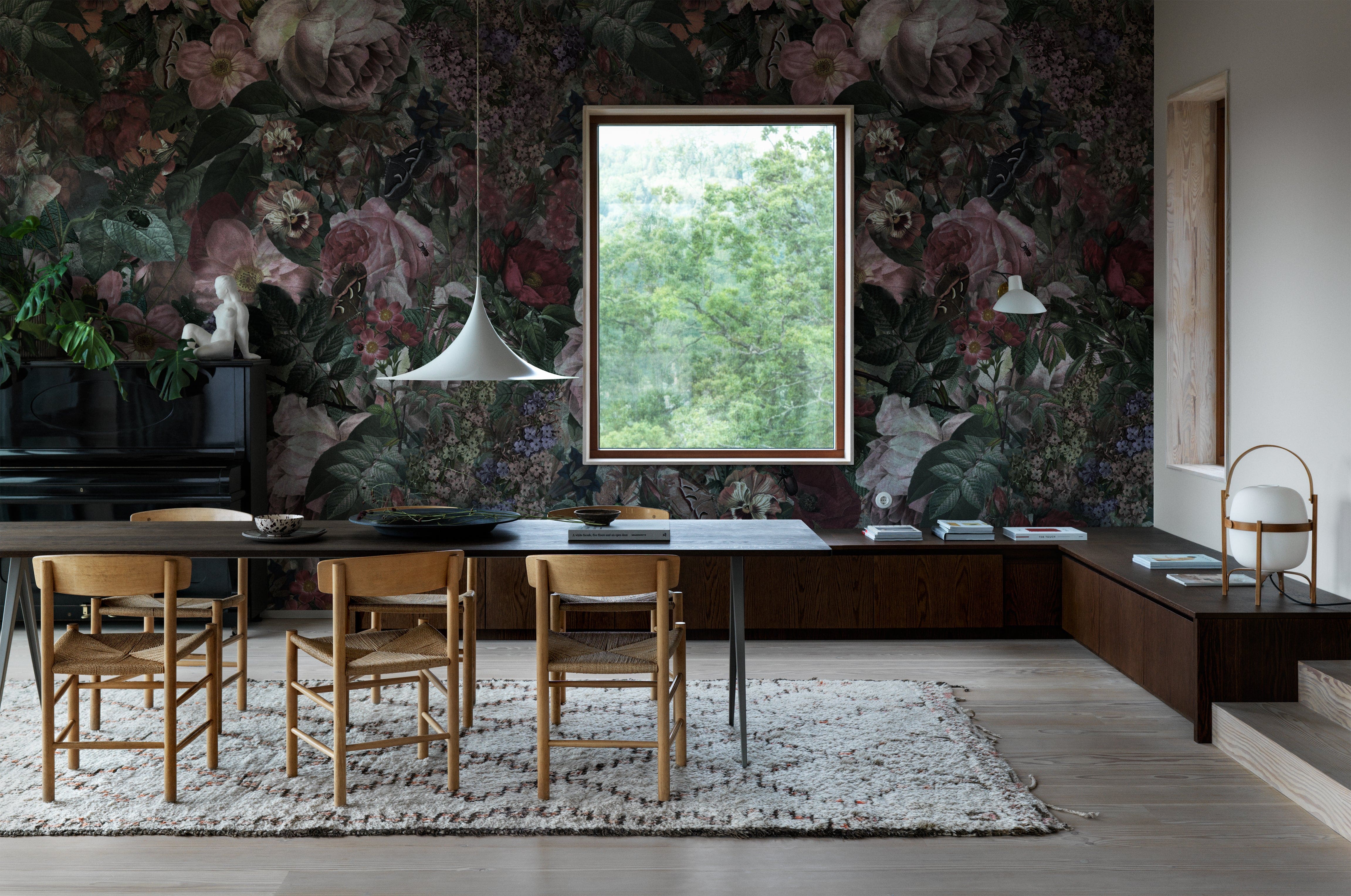 9419w_DarkFloral-2_Roomshot.jpg