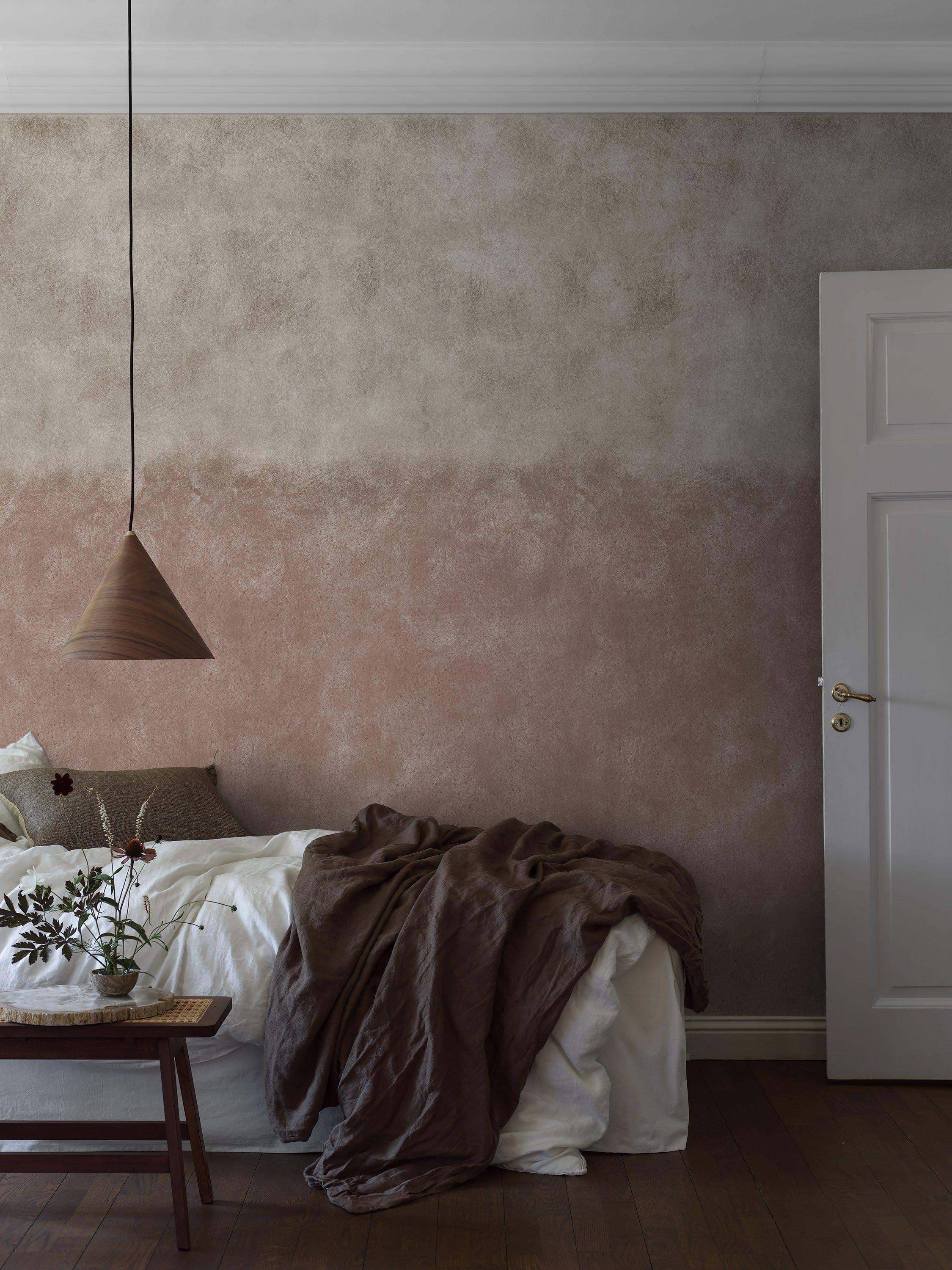 9436w_OmbreConcrete_Roomshot.jpg