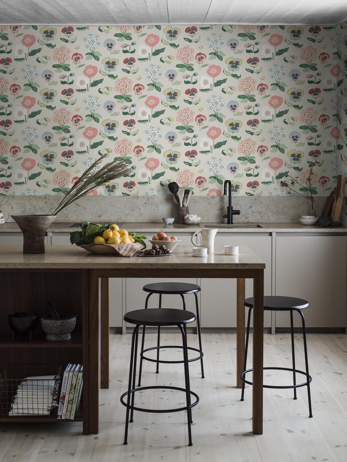9568W_Posy_Kitchen_Roomshot.jpg