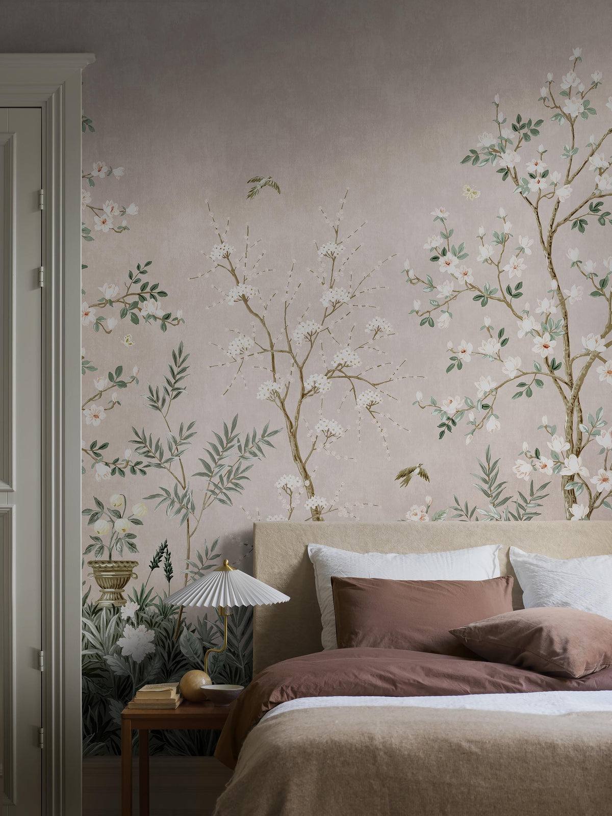 9587W_MagnoliaGarden_Bedroom_Roomshot.jpg