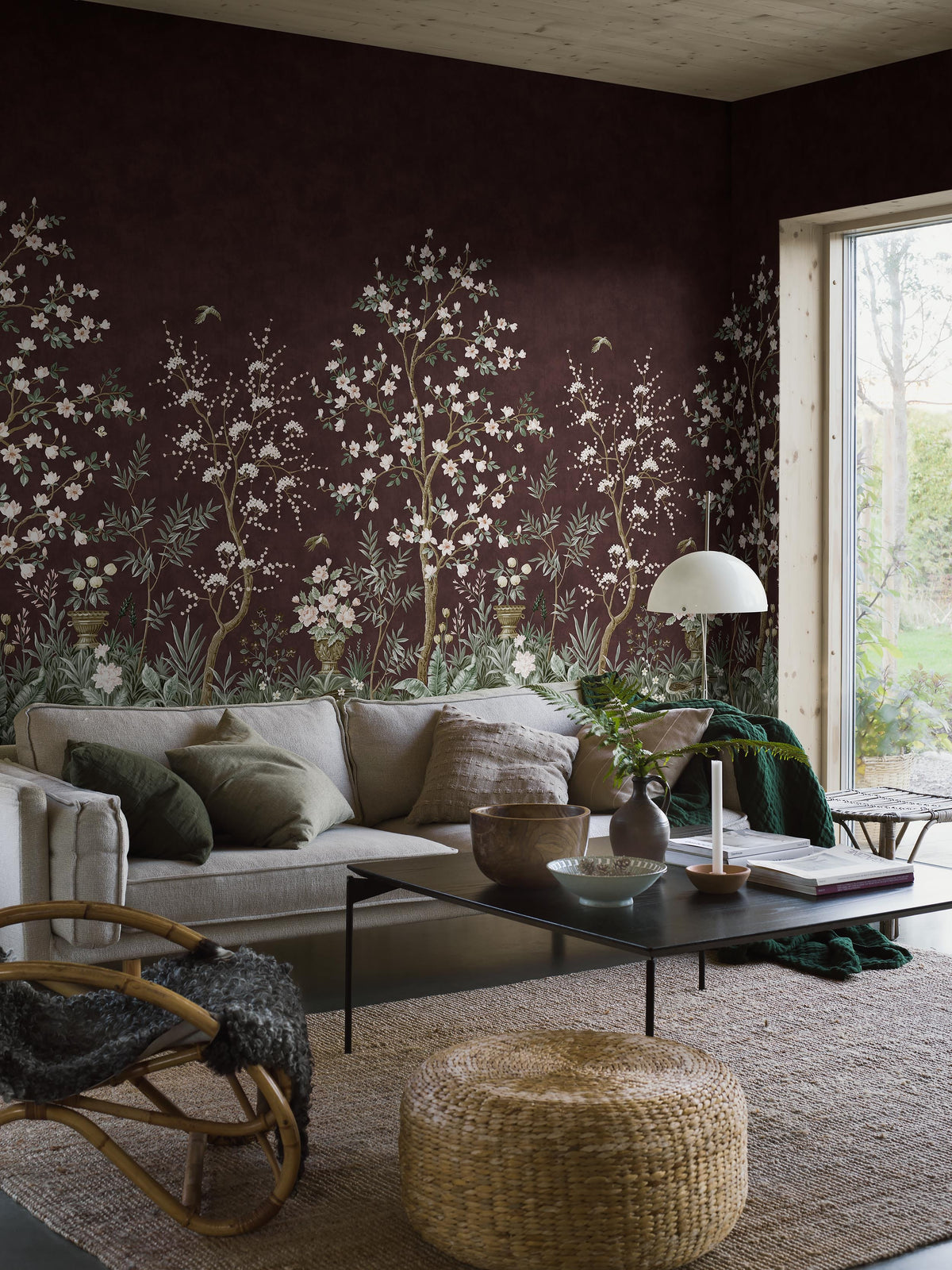 9590W_MagnoliaGarden_Livingroom_Roomshot.jpg