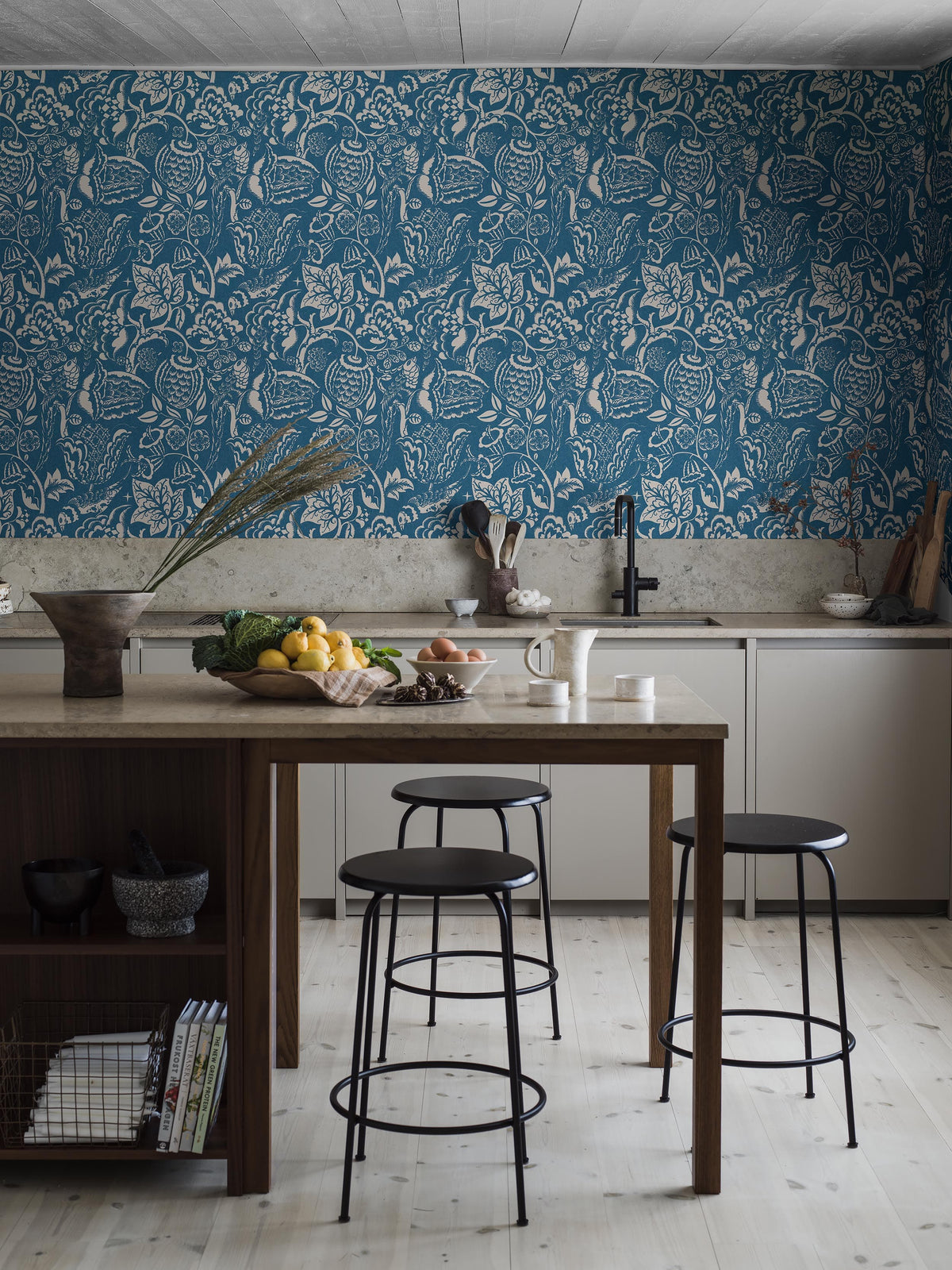 9647W_Wundervogel_Kitchen_Roomshot.jpg