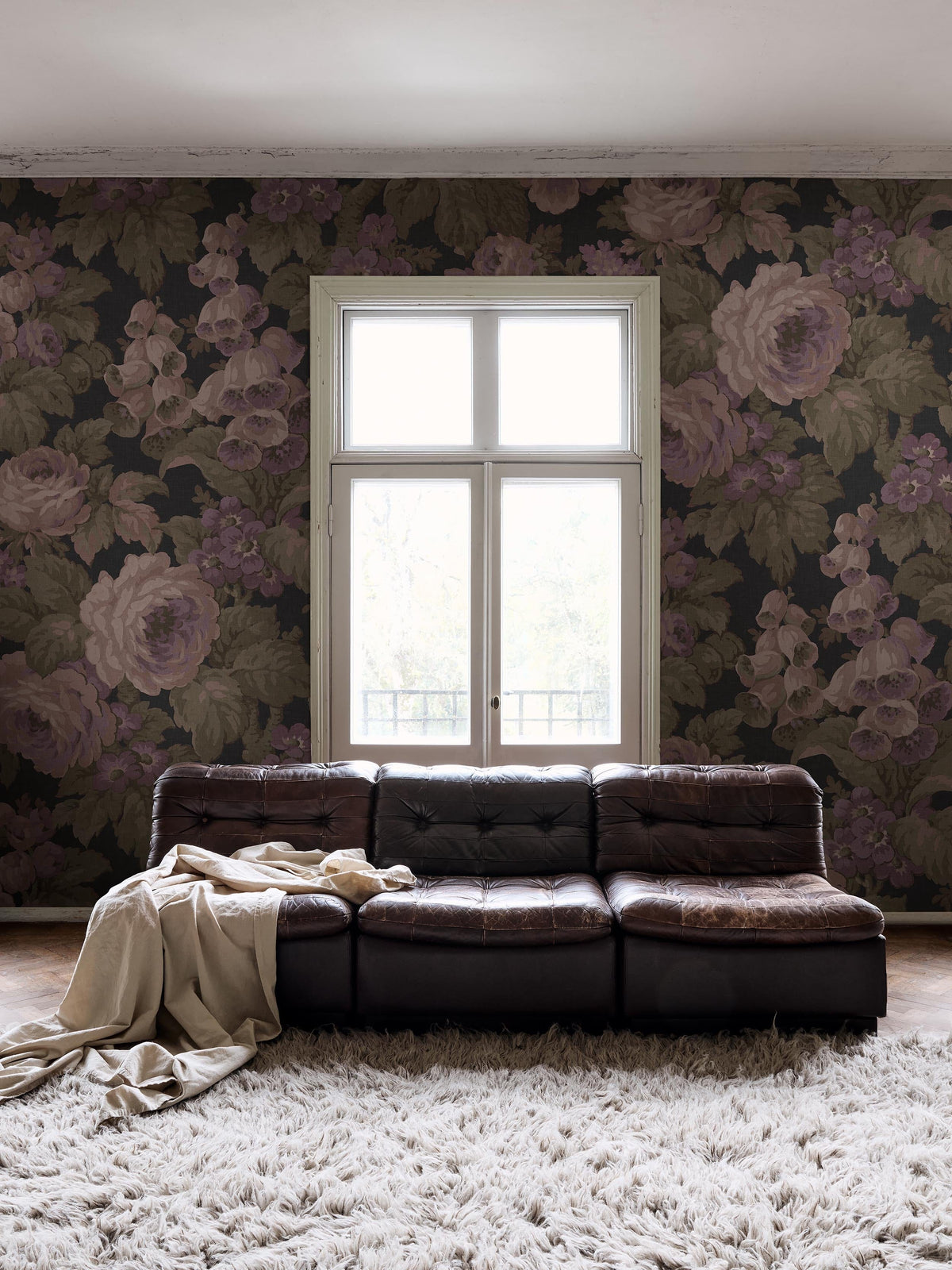 9709W_Megarose_Roomshot_1.jpg