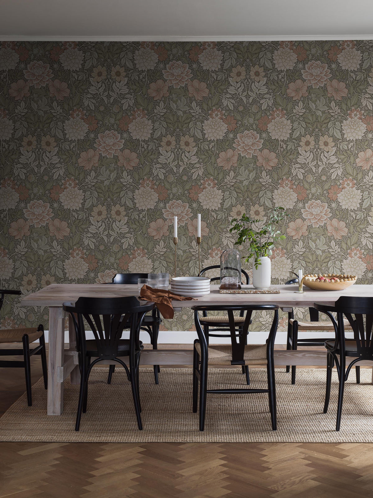 9713W_DahliaGardenGrand_Diningarea_Roomshot.jpg