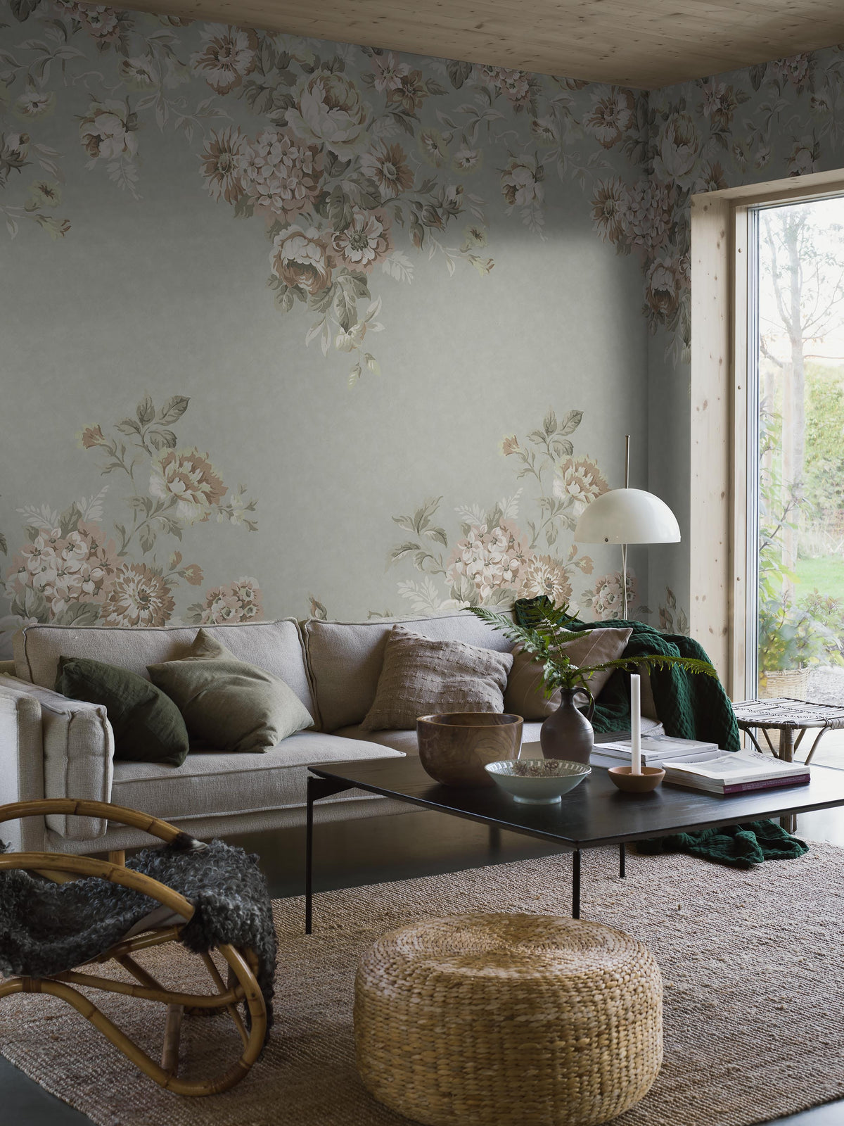 9715W_HotensiaGrand_Livingroom_Roomshot.jpg