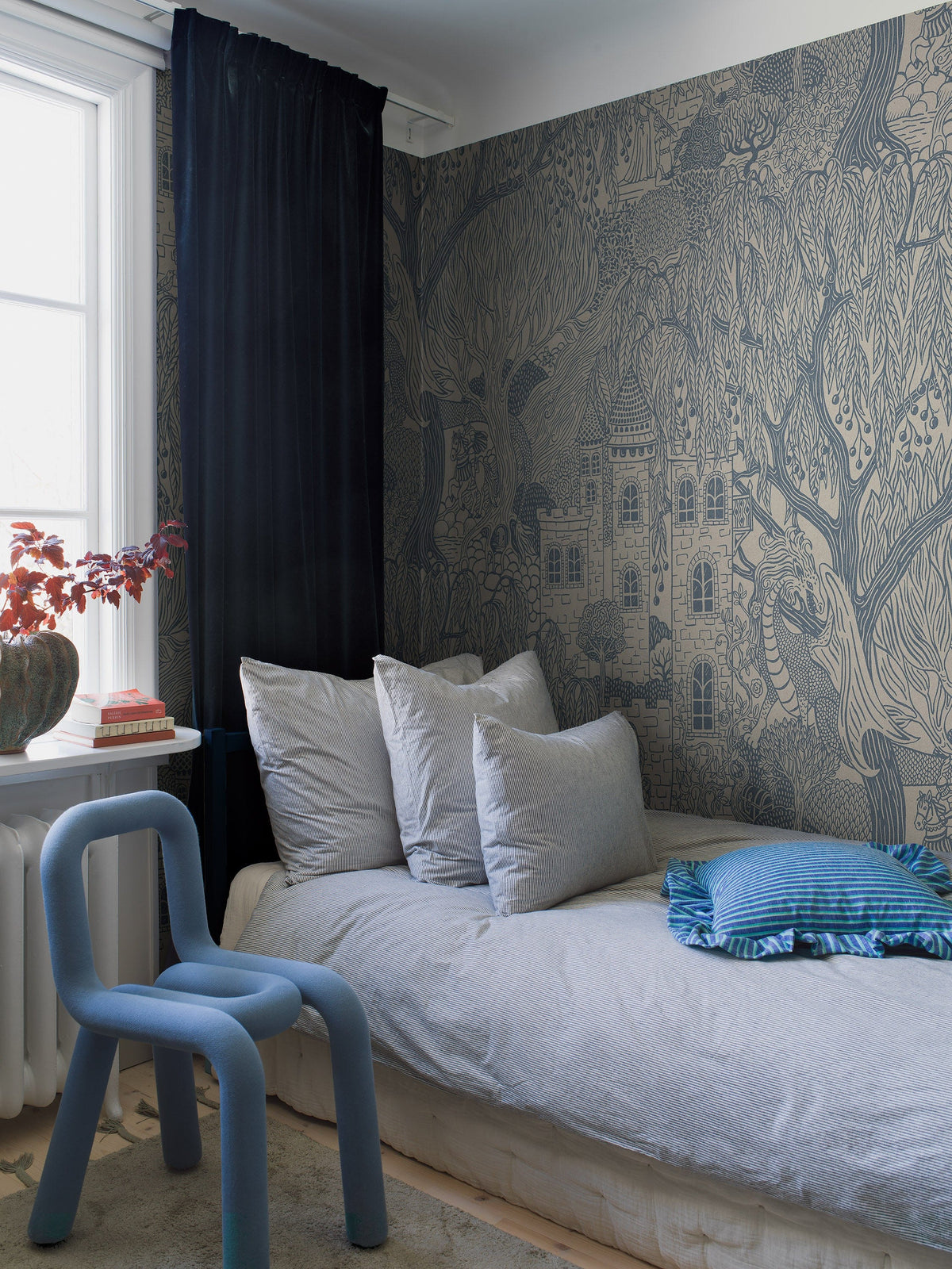 9764W_KingdomOfTheWeepingWillowGrand_Roomshot_3.jpg