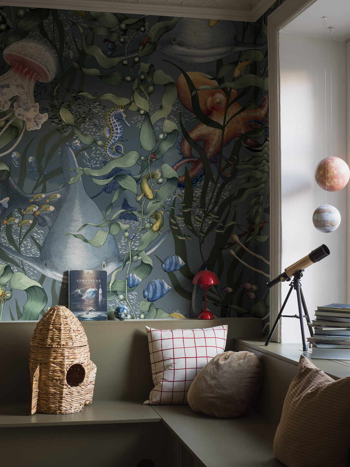 9770W_UnderwaterMagic_Roomshot_2.jpg