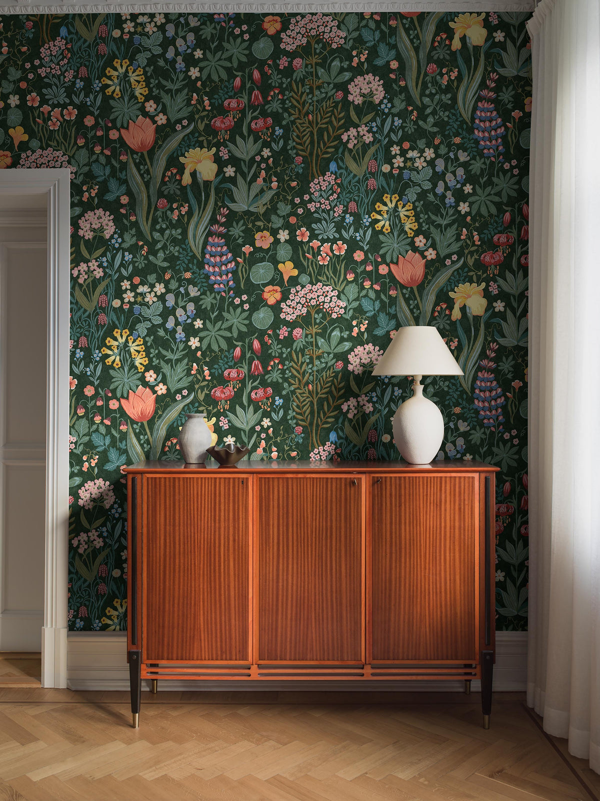 9784W_BlomsterhavGrand_Livingroom_Roomshot.jpg
