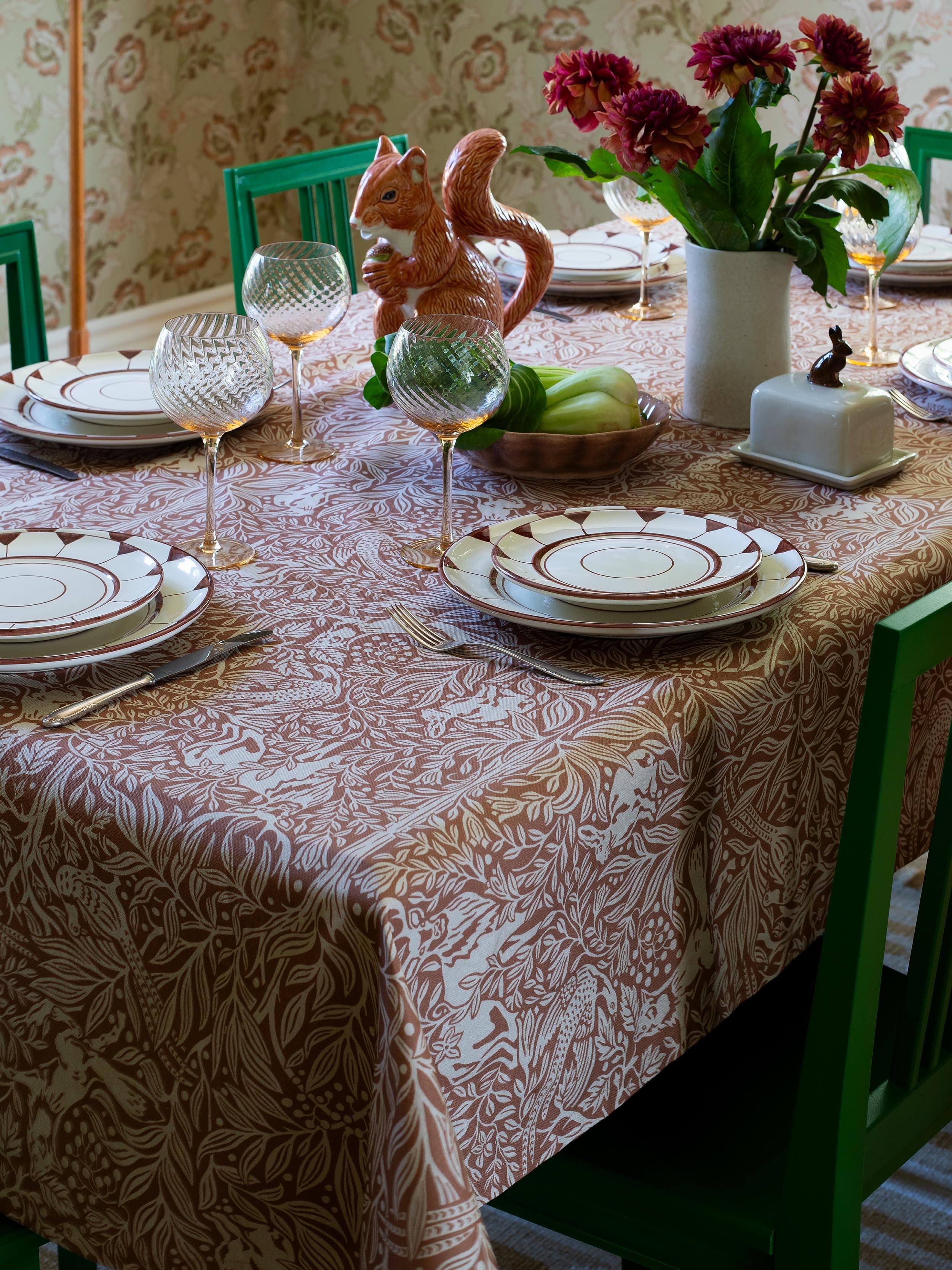C620451_UnderTheElderTree_Duk_Roomshot_3.jpg