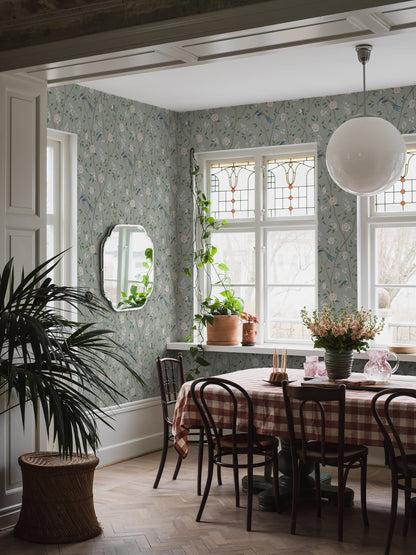 1903_ParadiseBirds_Roomshot_1.jpg