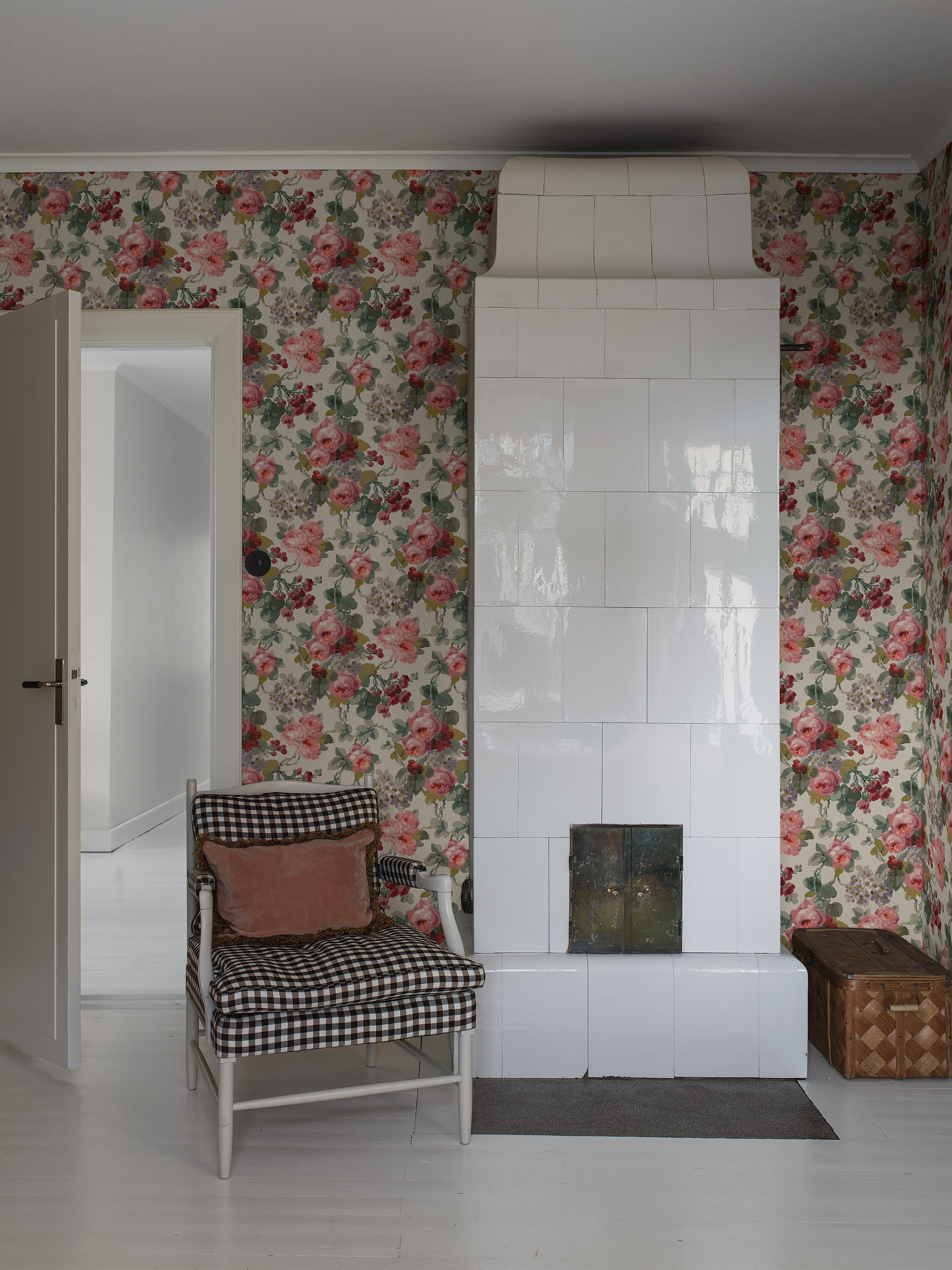 2039_Madame_Roomshot_Bedroom.jpg