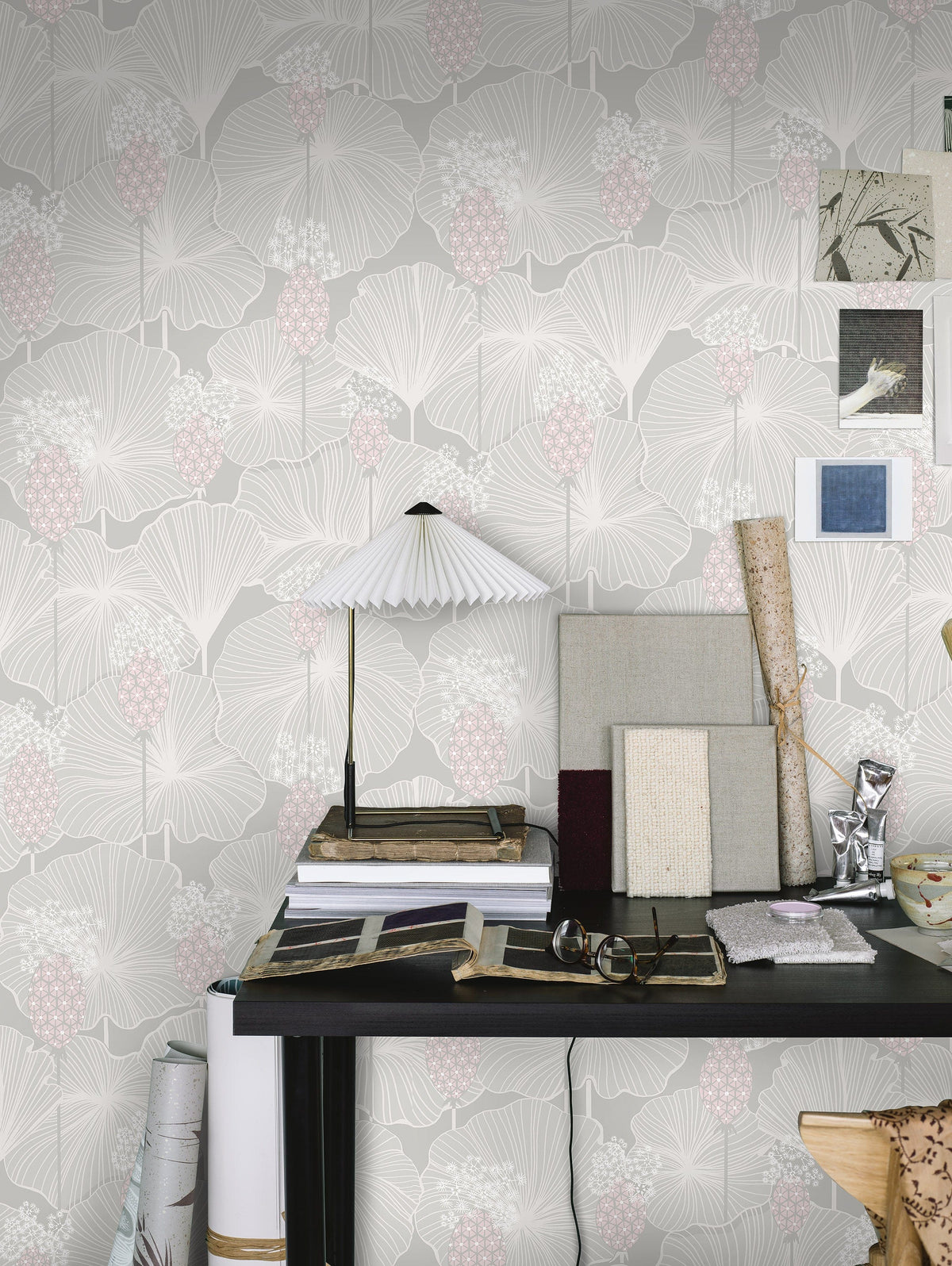 3120_UmbrellaLeaves_Roomshot.jpg