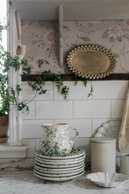 3572_LaurasCottage-1_Roomshot_Kitchen.jpg