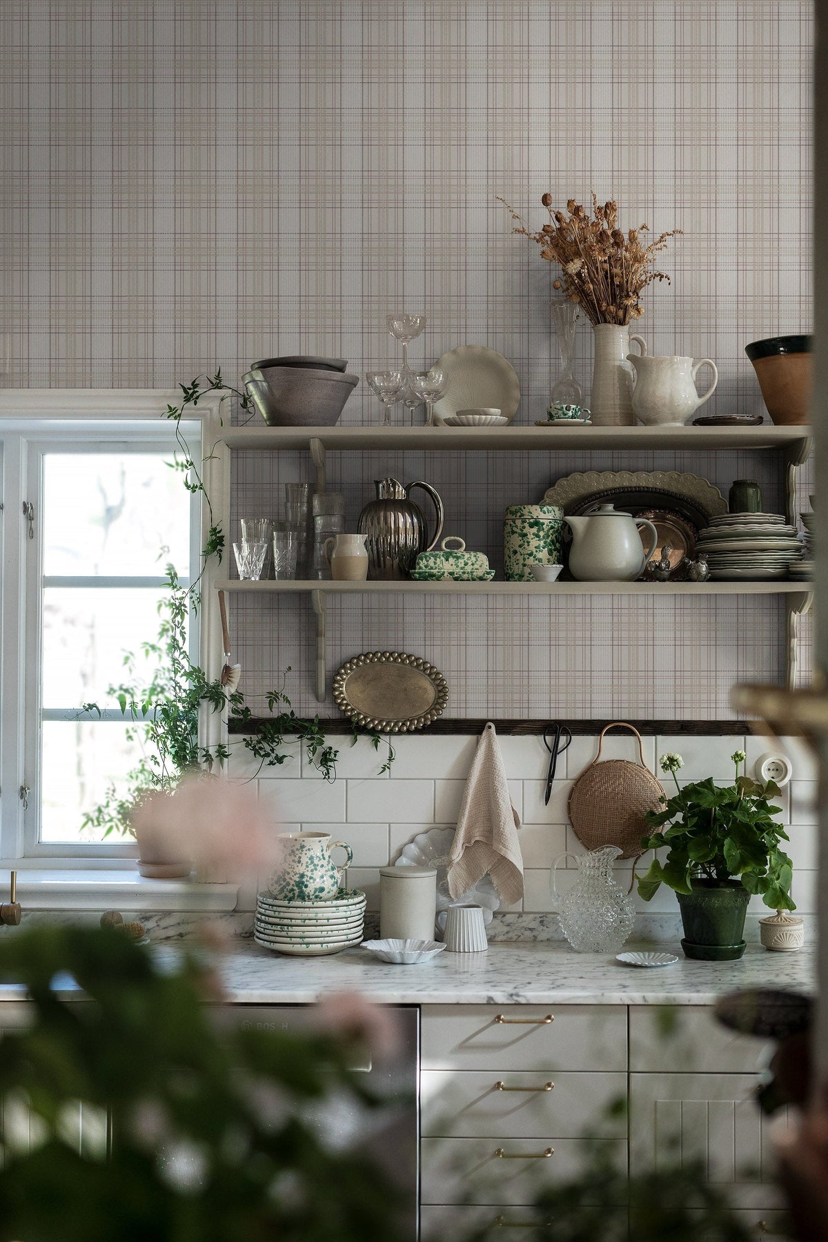 3578_TailorsTweed_Roomshot_Kitchen.jpg