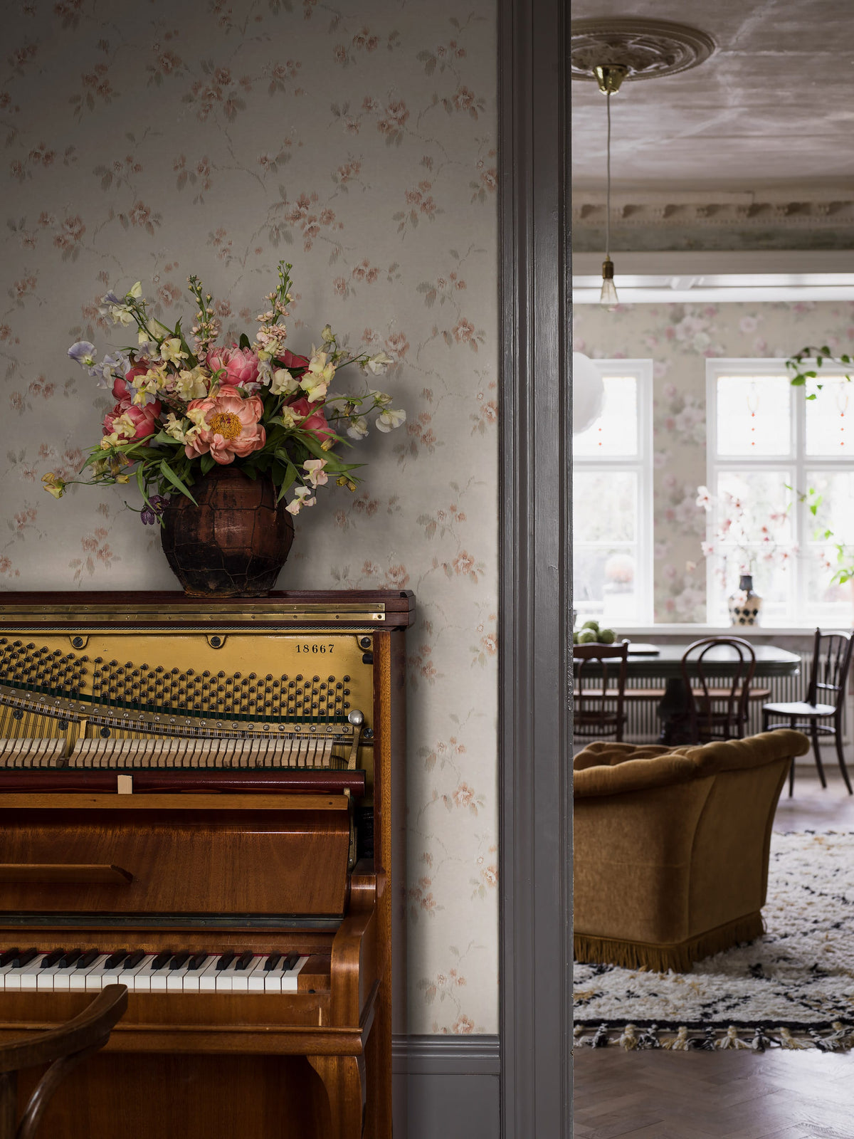 4259_VintageRose_Roomshot_Livingroom.jpg
