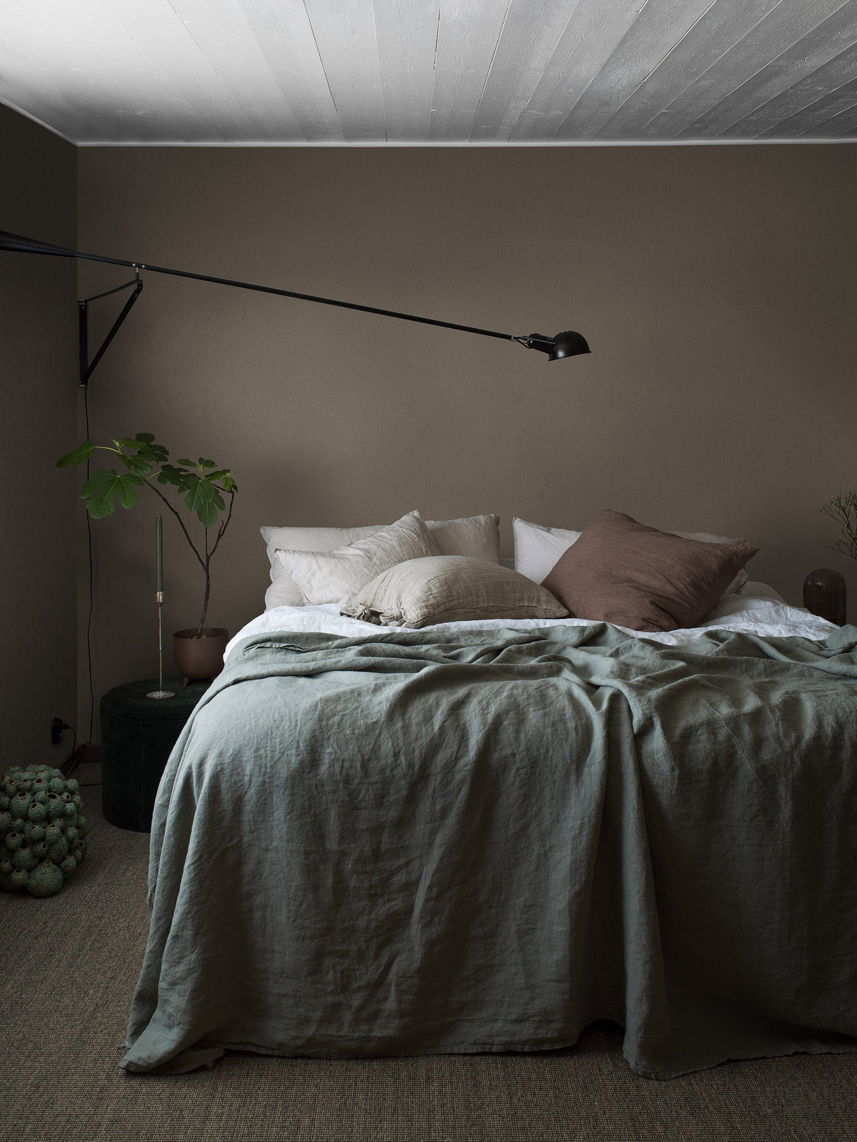4316_Vintage_Wood_Roomshot_Bedroom.jpg