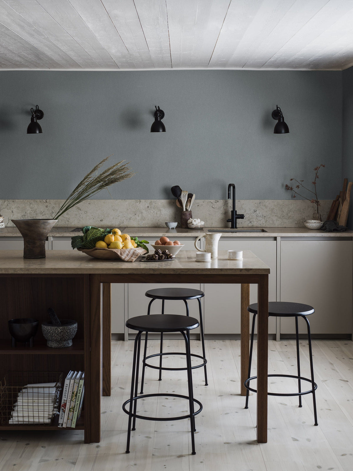 4328_DeepLake_Roomshot_DiningArea.jpg