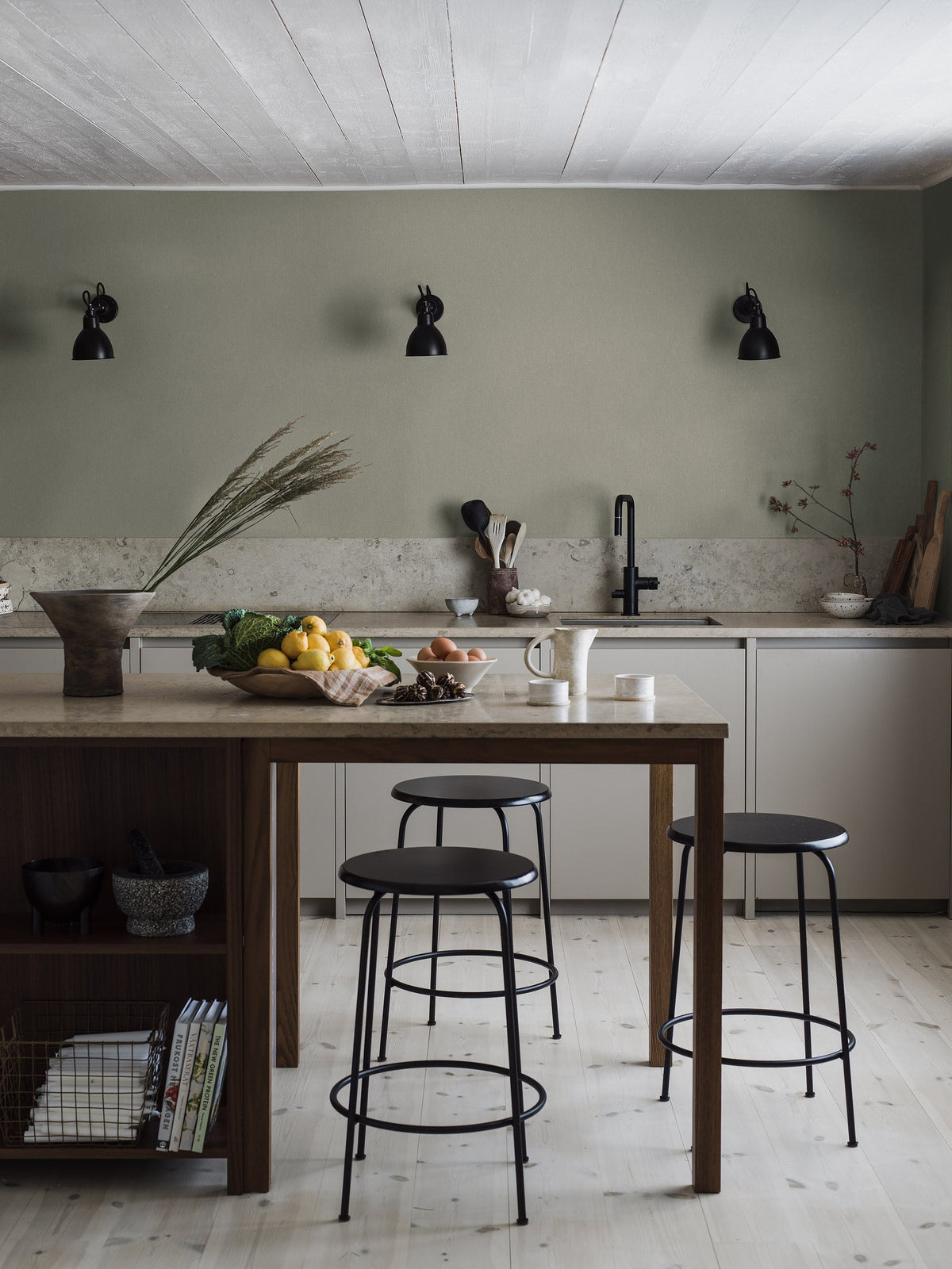 4333_BayLeaf_Roomshot_DiningArea.jpg