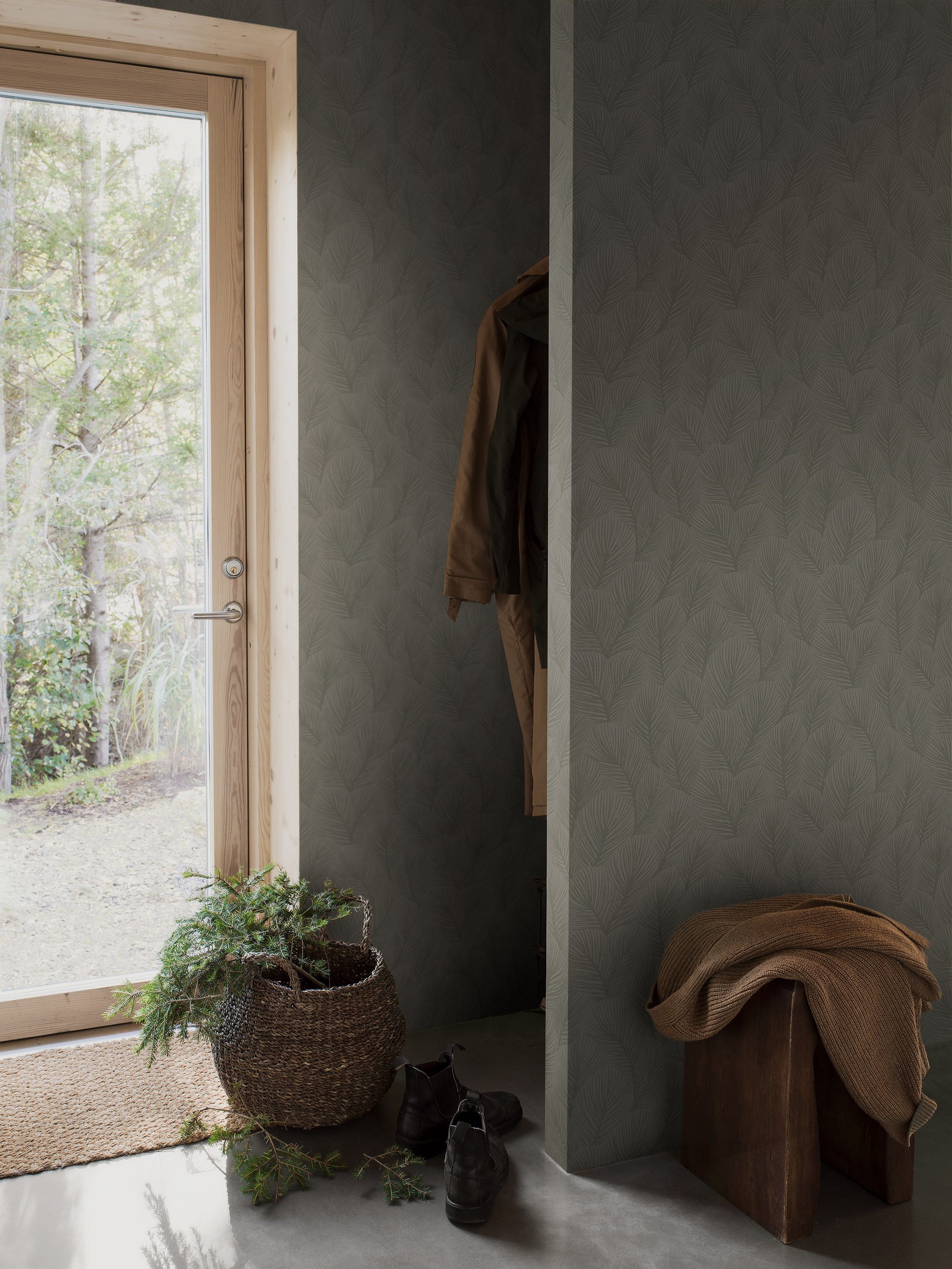 4704_PineTree_Roomshot_Hallway.jpg