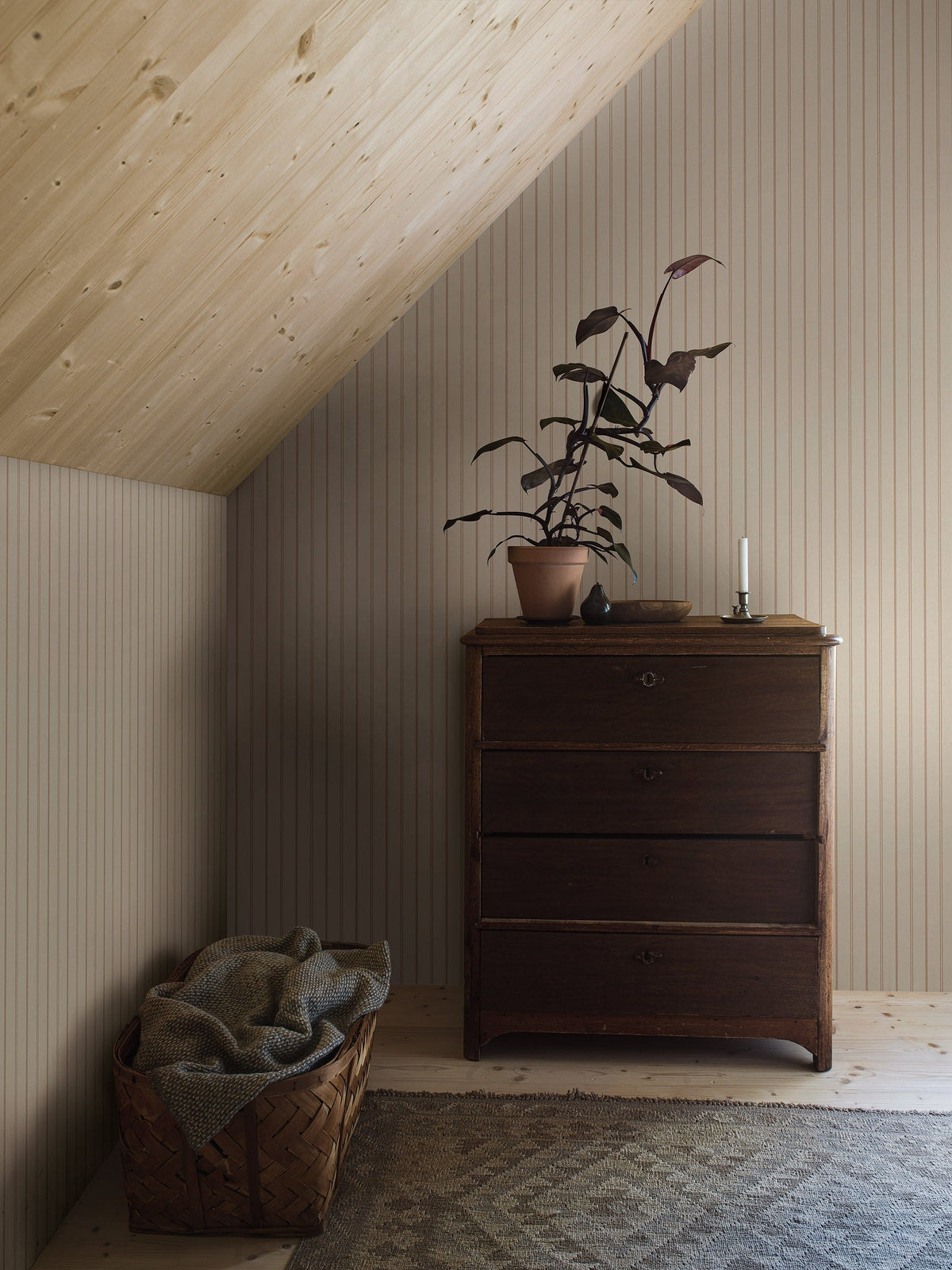 4718_WoodlandStripe_Roomshot_Bedroom.jpg