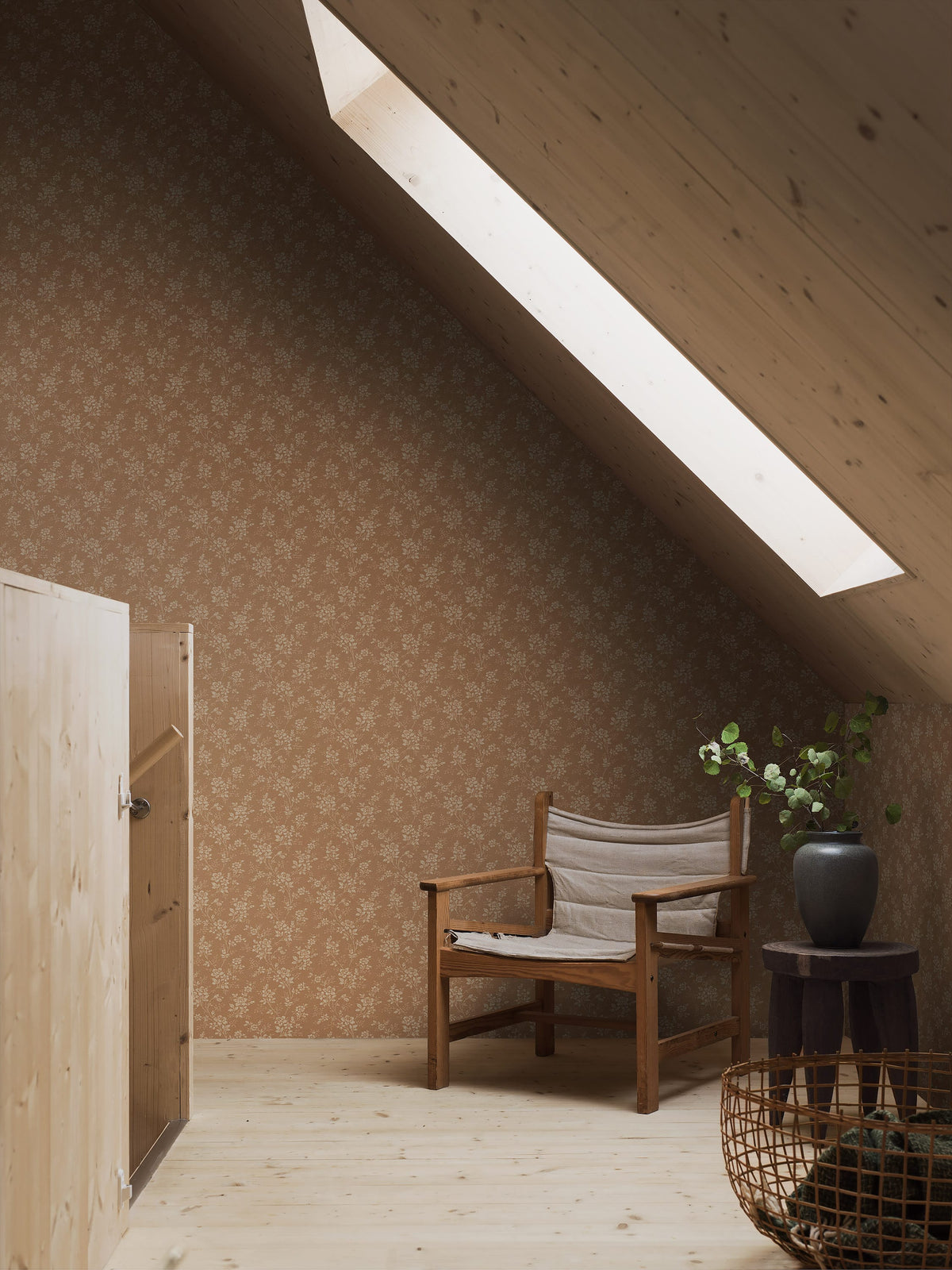 4726_HipRose_Roomshot.jpg