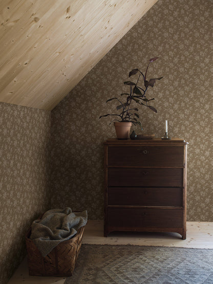 4727_HipRose_Roomshot_Bedroom.jpg