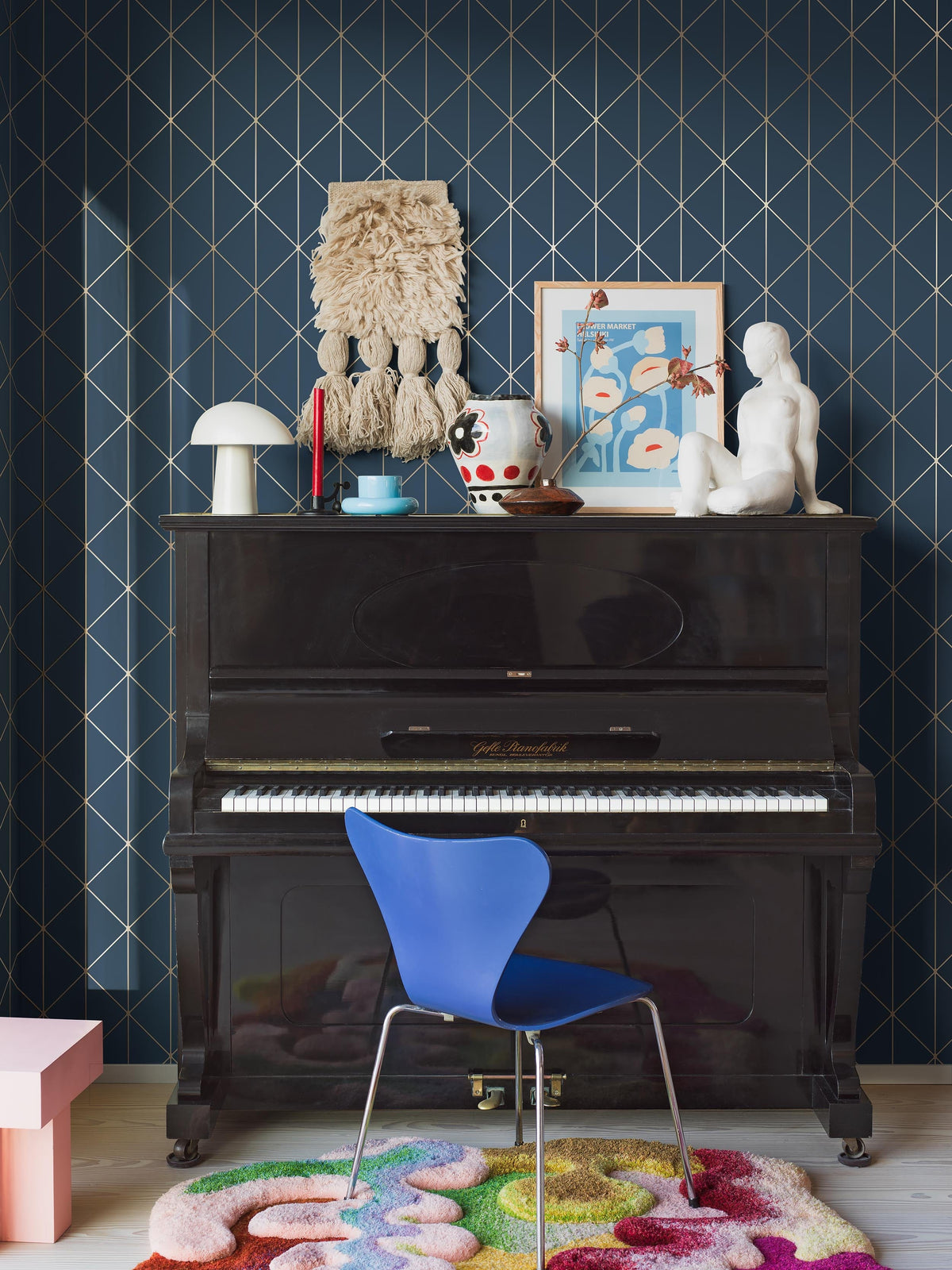 4741_Diamonds_Roomshot_1.jpg