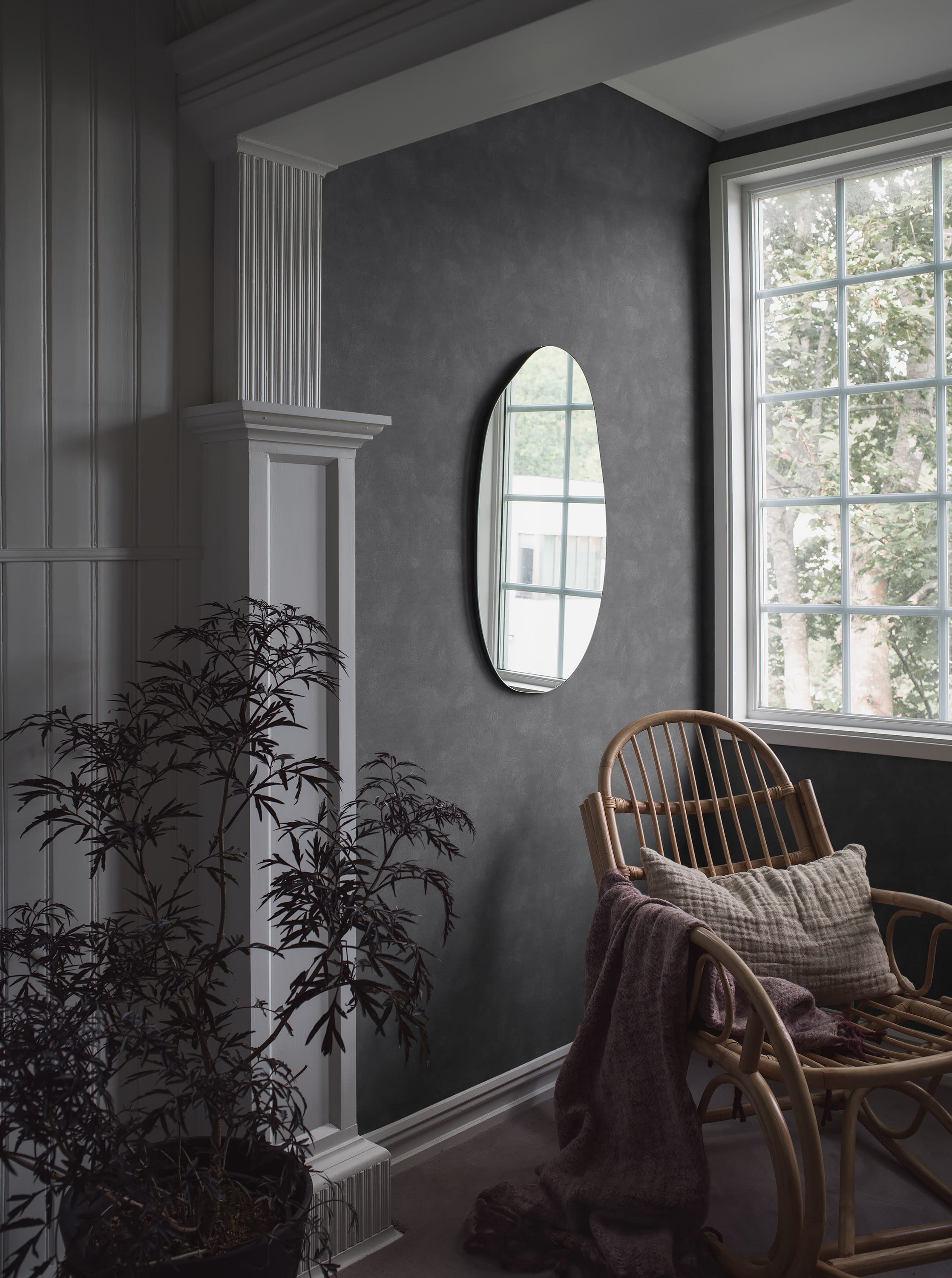 5078_ShadesCharoit_Roomshot.jpg