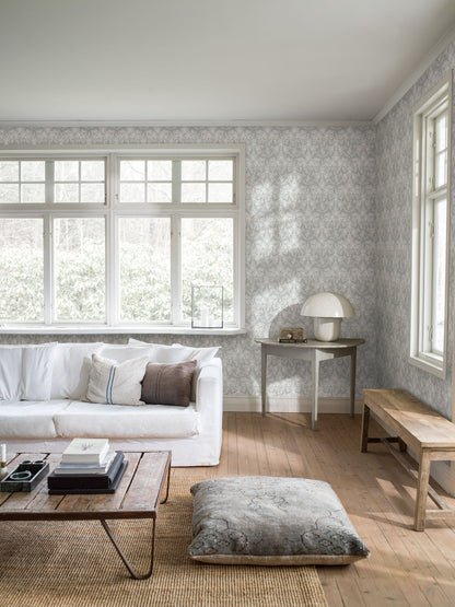 7205_Roomshot_2_Livingroom.jpg