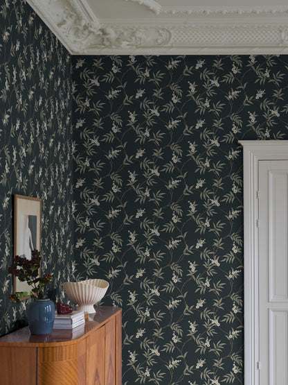 7765_FloralTree_Roomshot_1.jpg