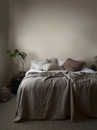 7862_PolkaStripe_Bedroom_Roomshot.jpg