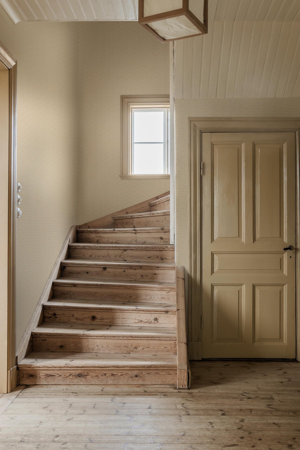 8178_Ida_Roomshot_5.jpg